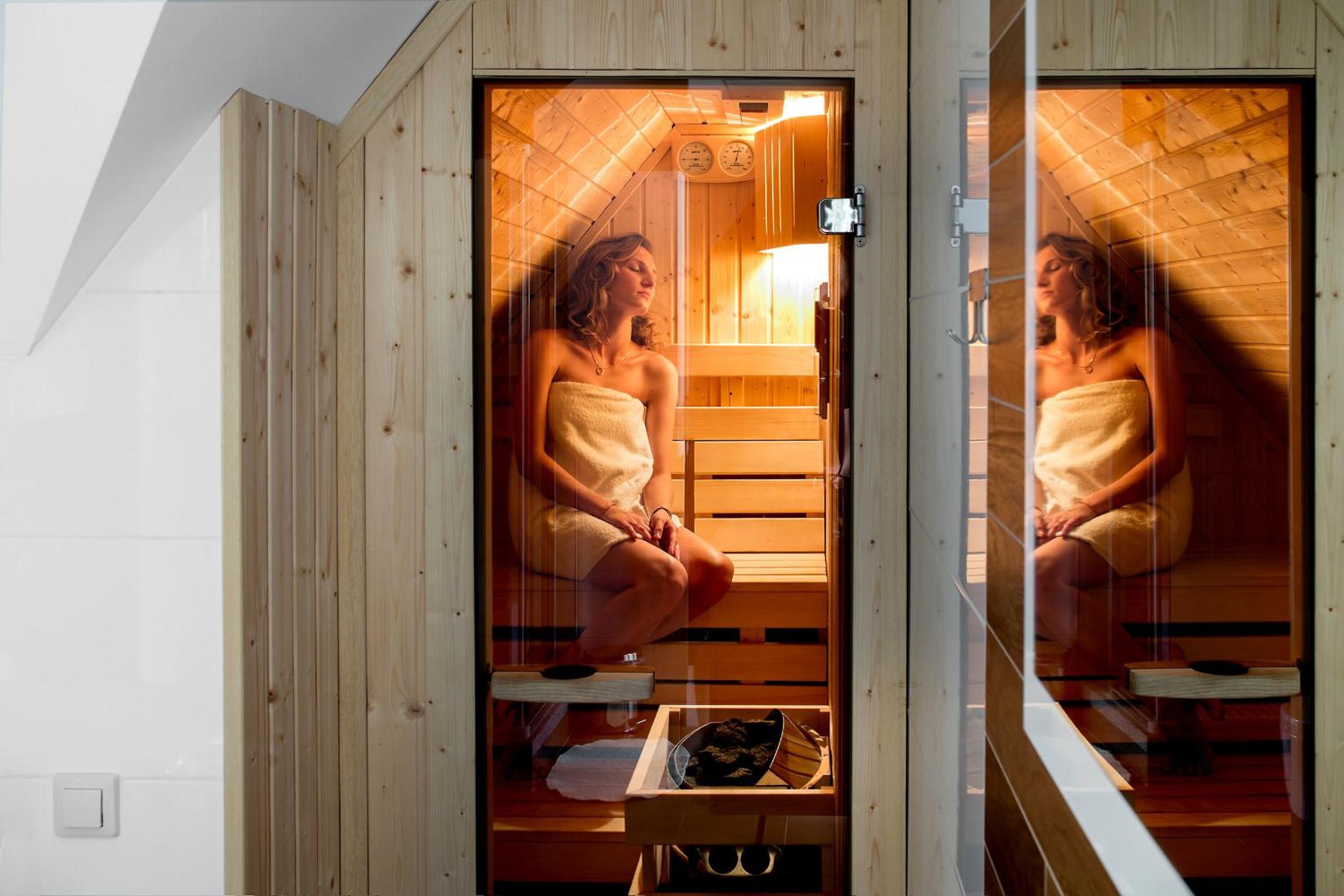 Three-Bedroom Apartment VIP with Sauna, Elevator & Garage photo 3