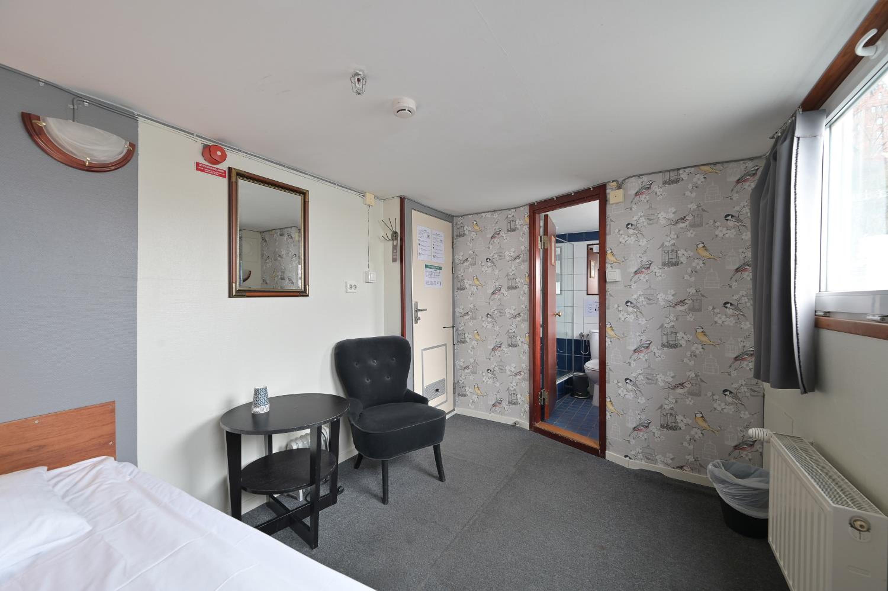 Superior Double Room with Private Bathroom - Sea Views - Photo 7