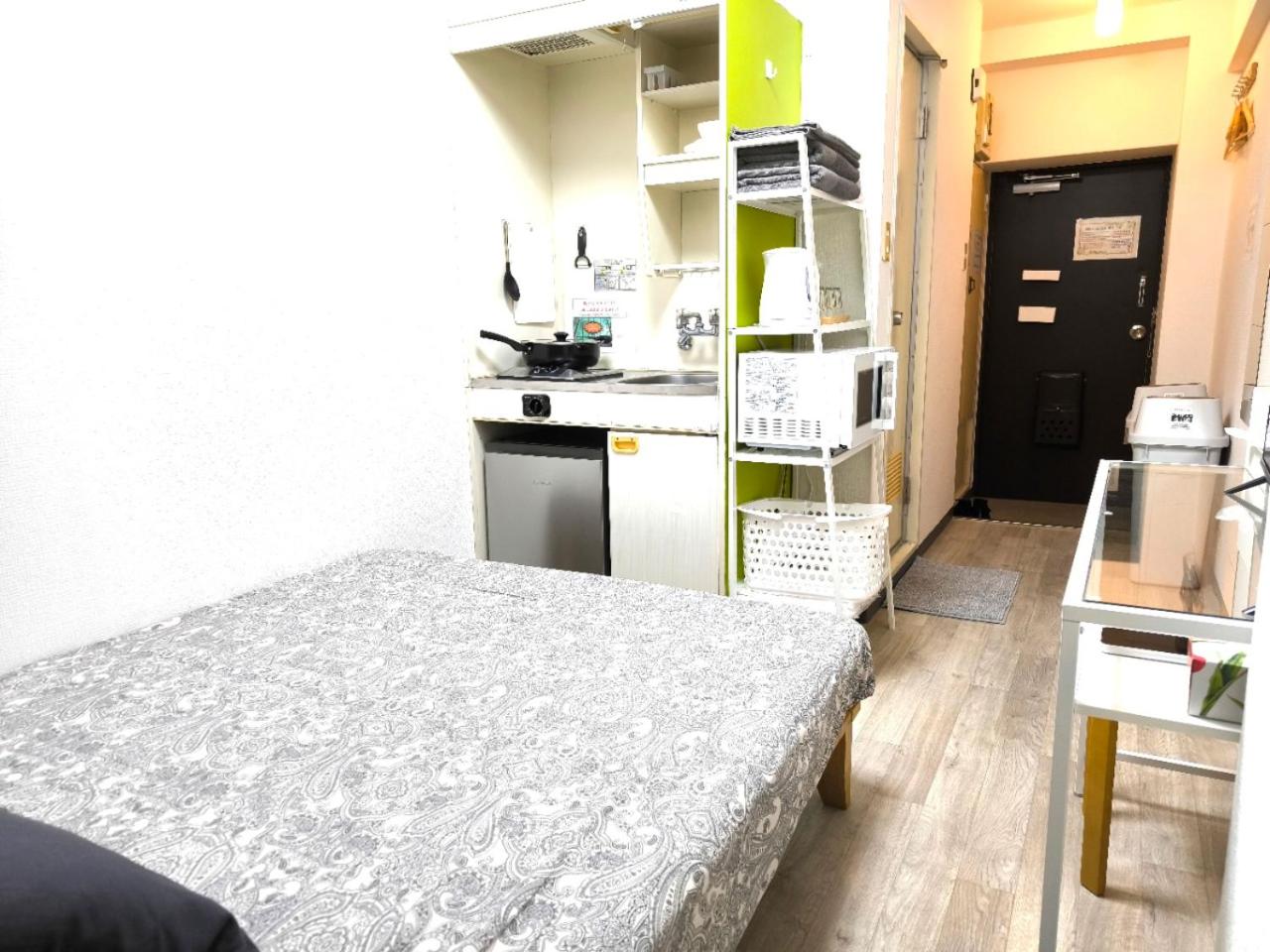 Apartment photo 2
