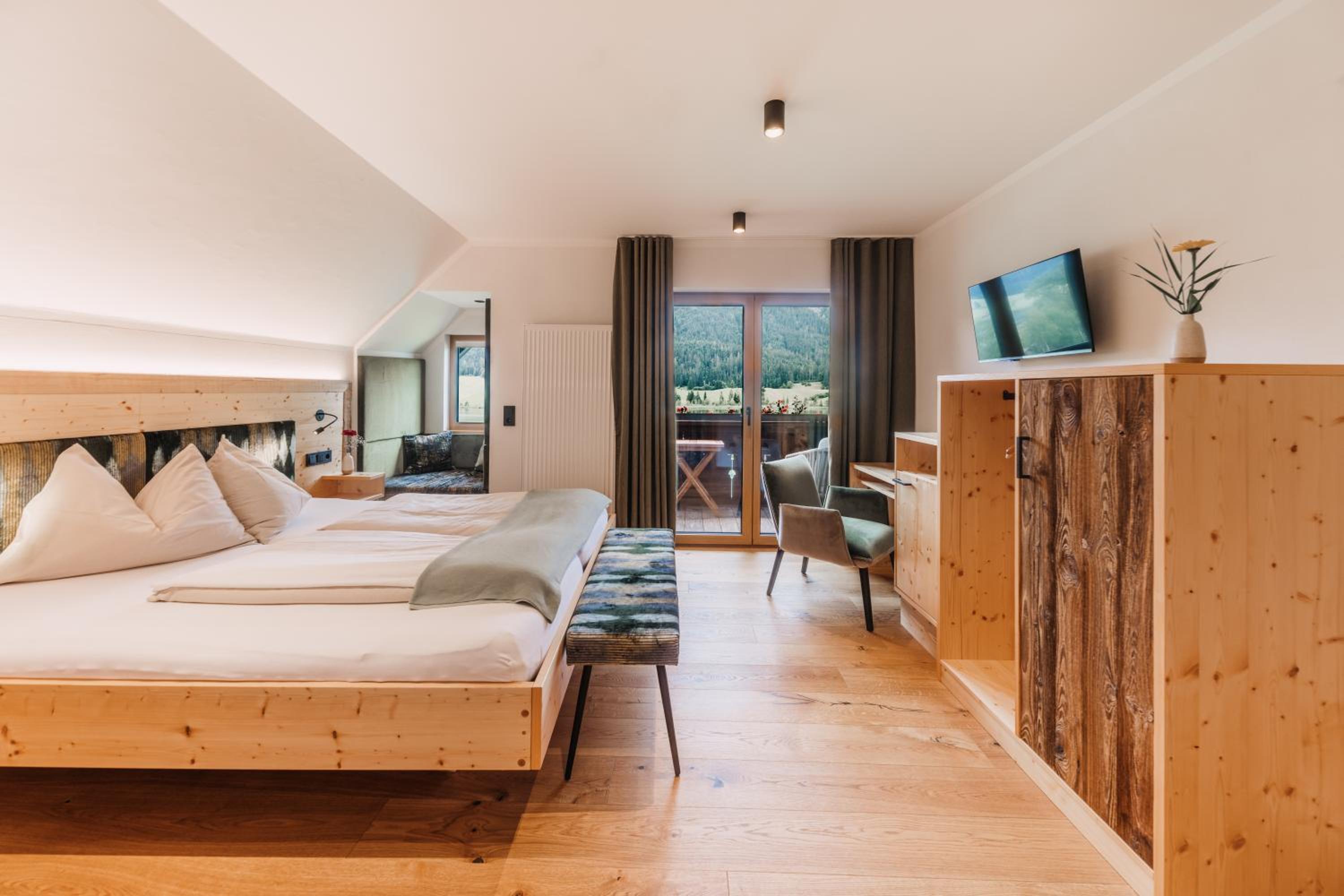 Deluxe Double Room with Balcony
