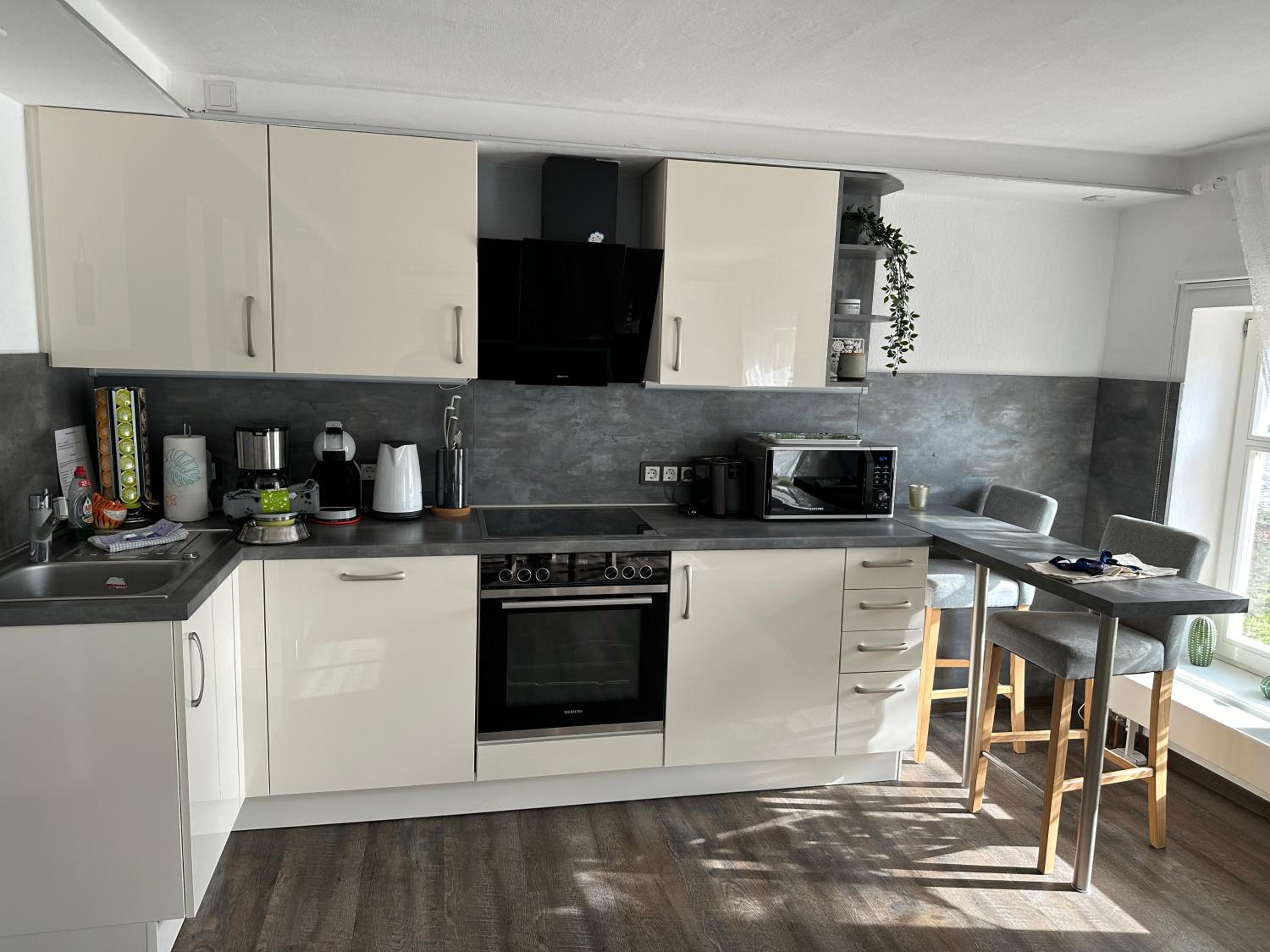 One-Bedroom Apartment - Photo 3