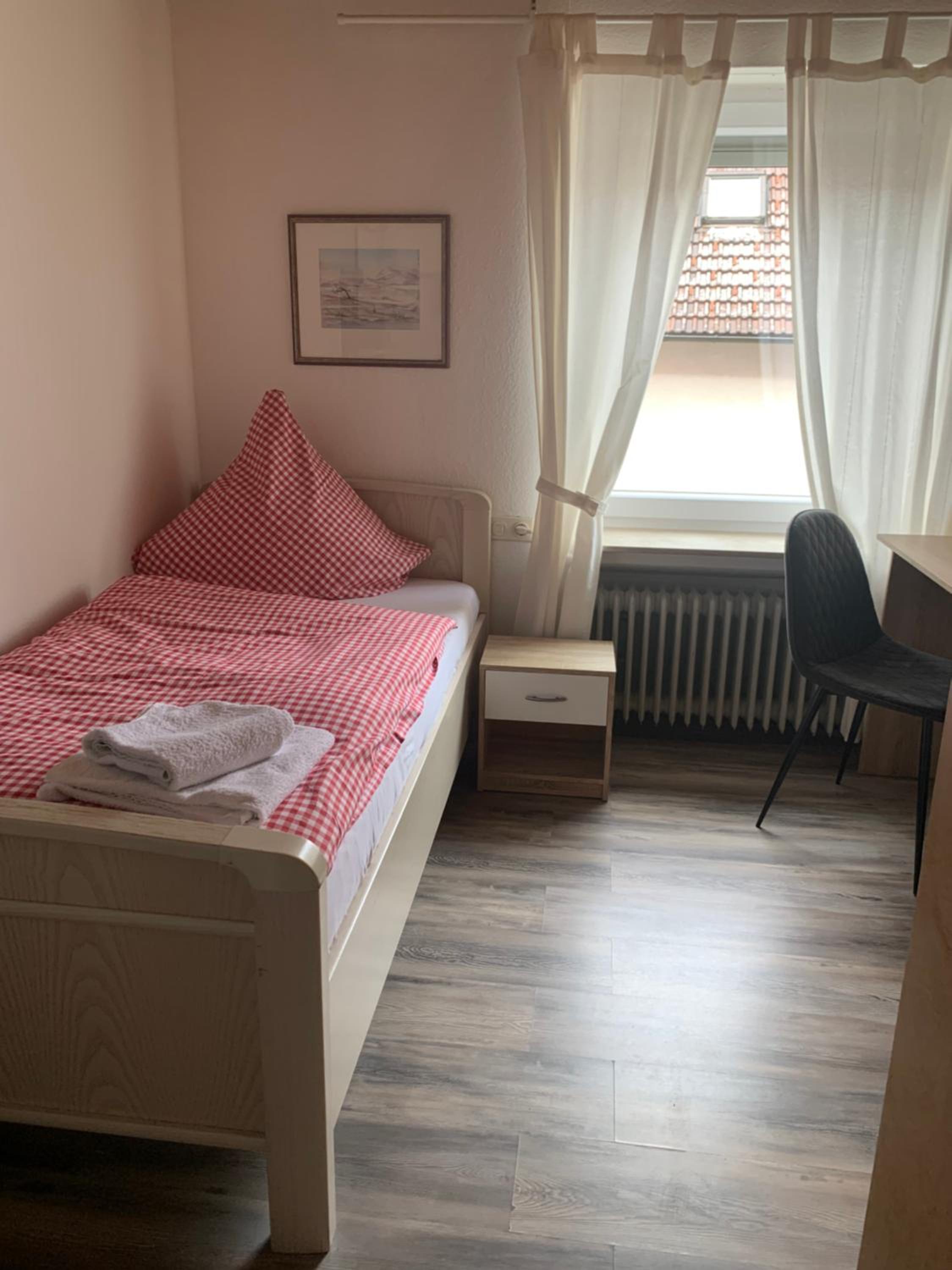 Single Room With Bathroom photo 3