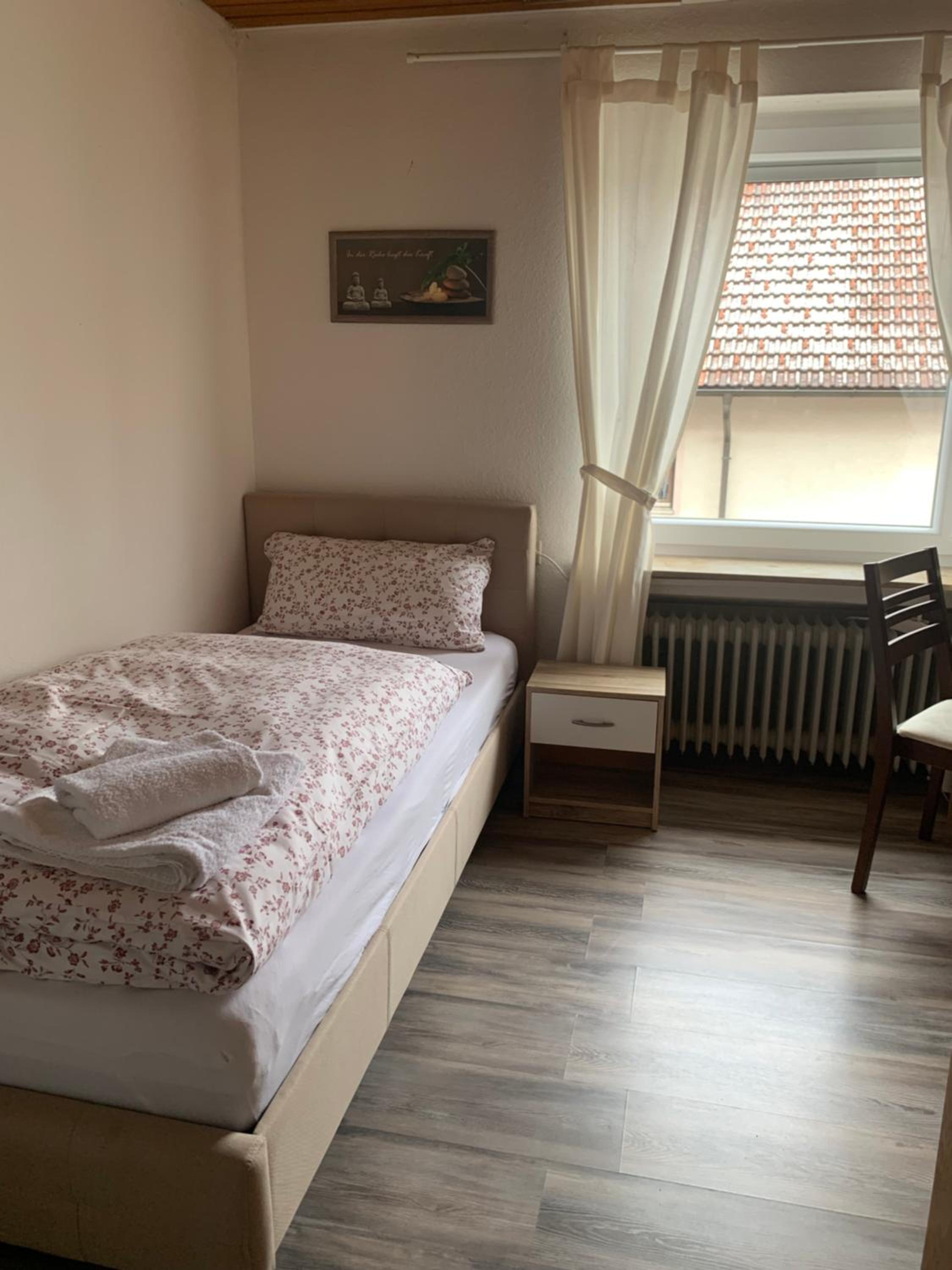 Single Room With Bathroom photo 2