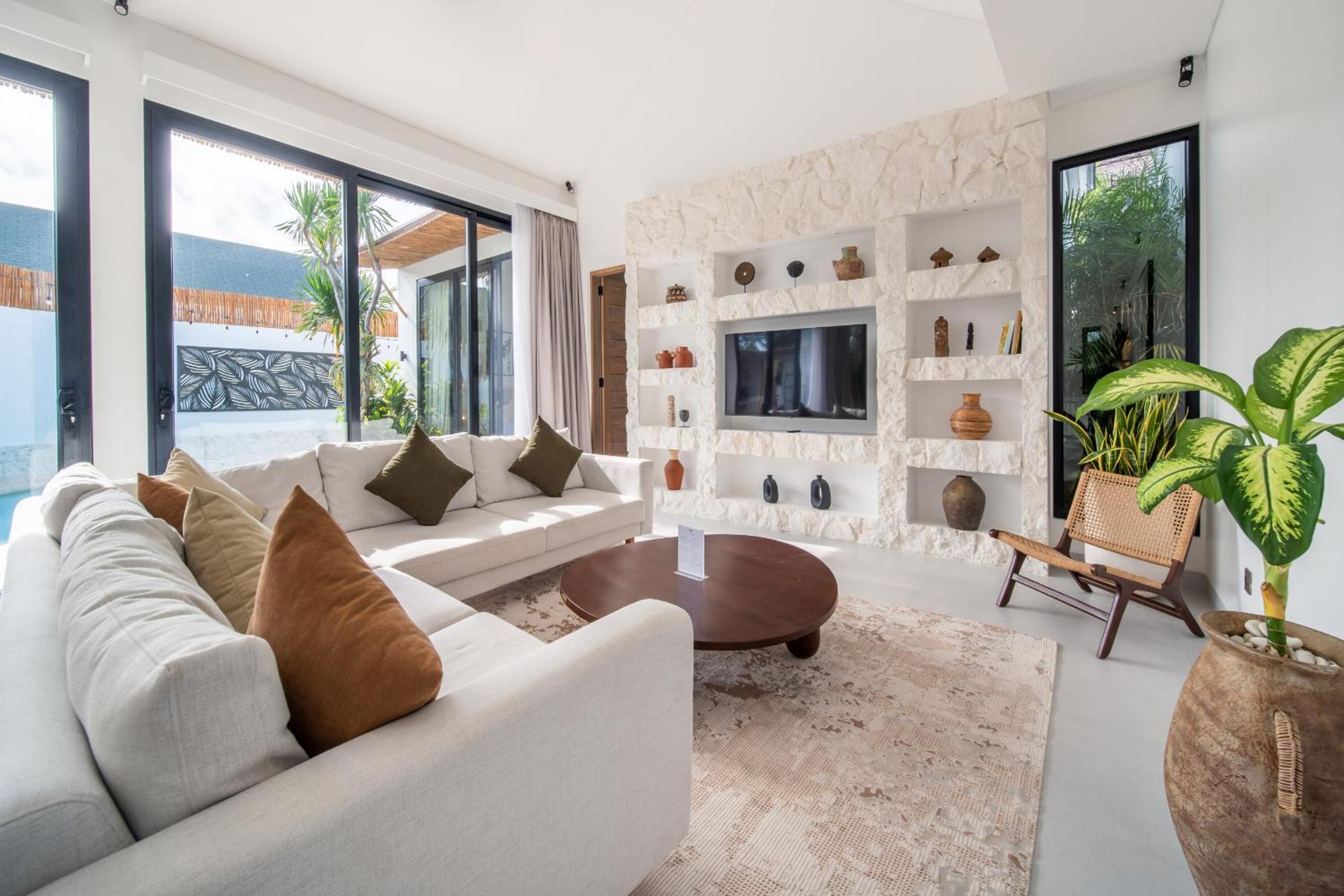 Three-Bedroom Villa photo 1