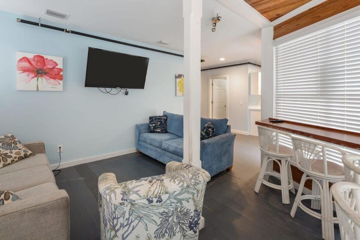Apartment - Photo 1