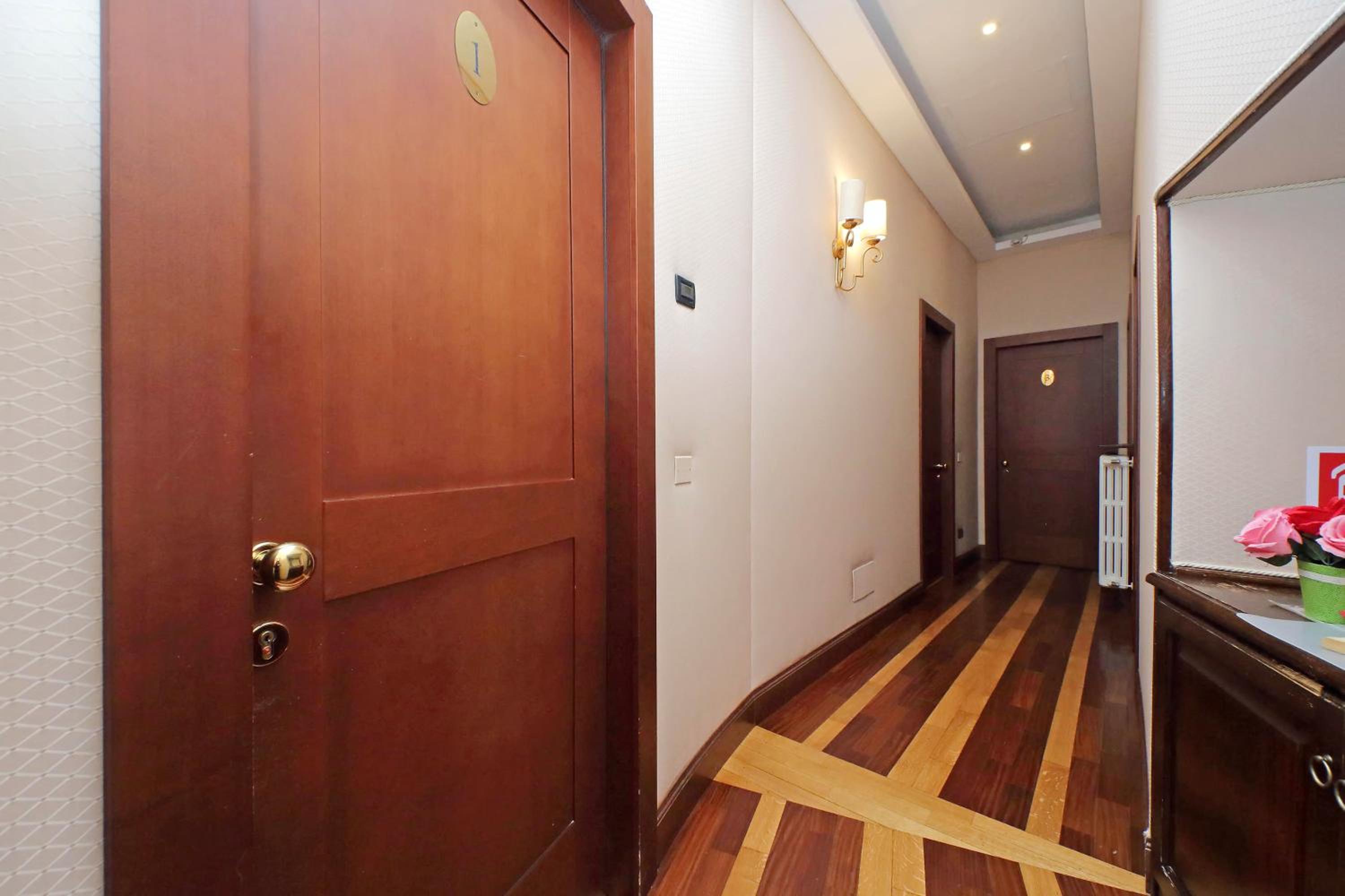 Double or Twin Room with Courtyard View