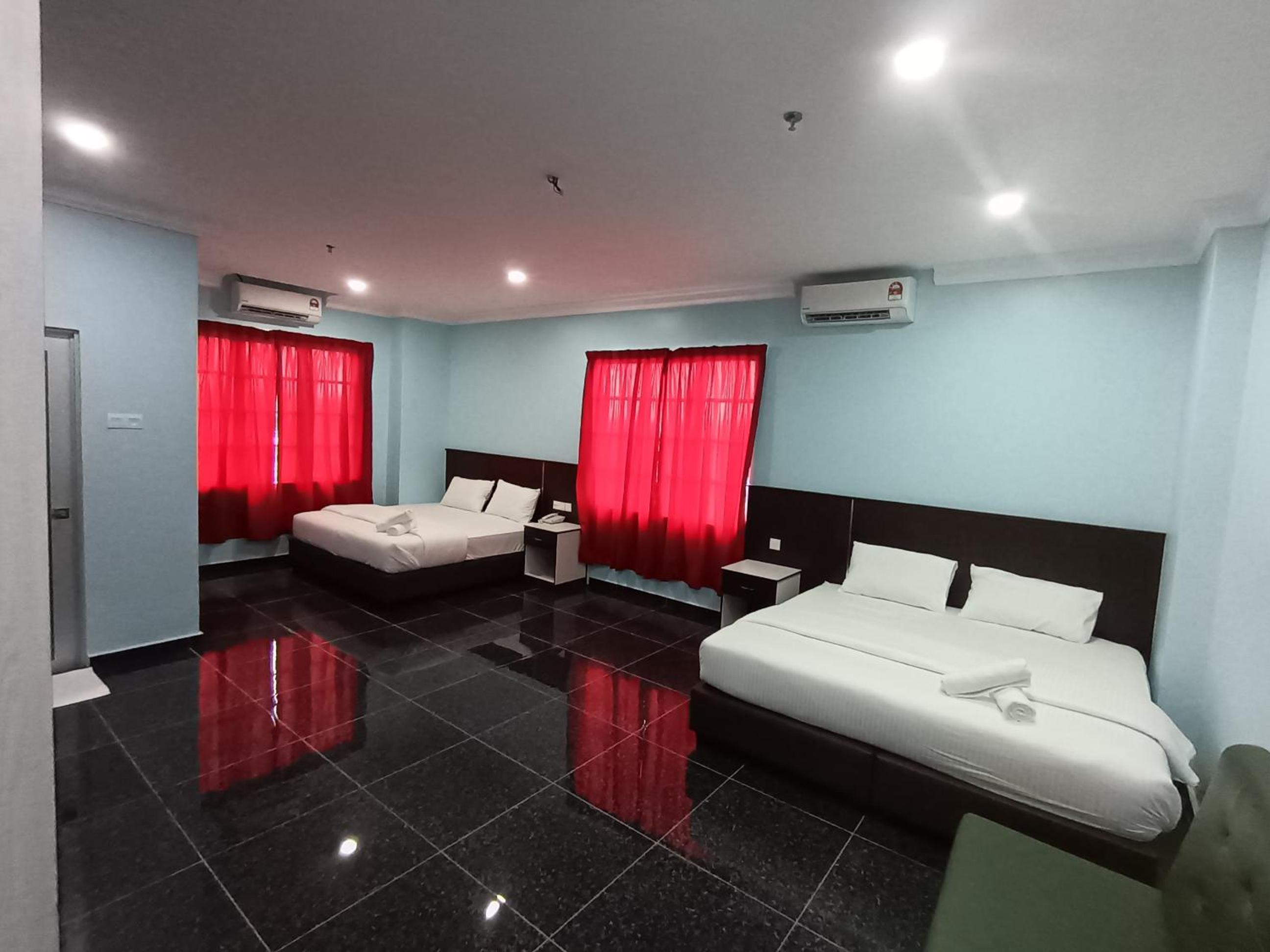 Family Room - Photo 8