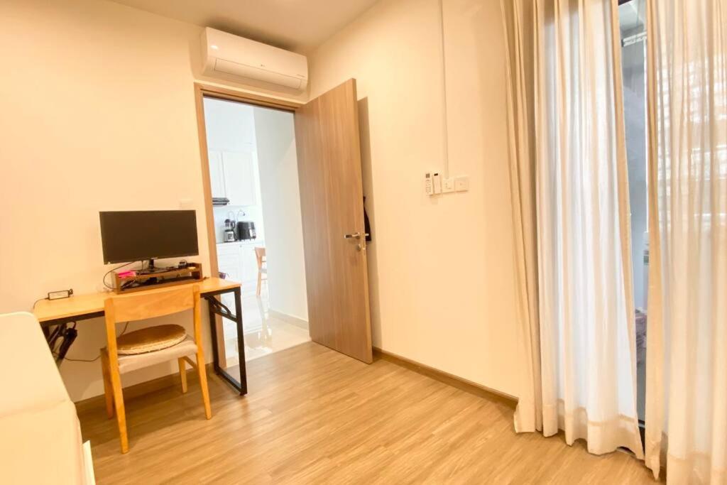 Two-Bedroom Apartment photo 2