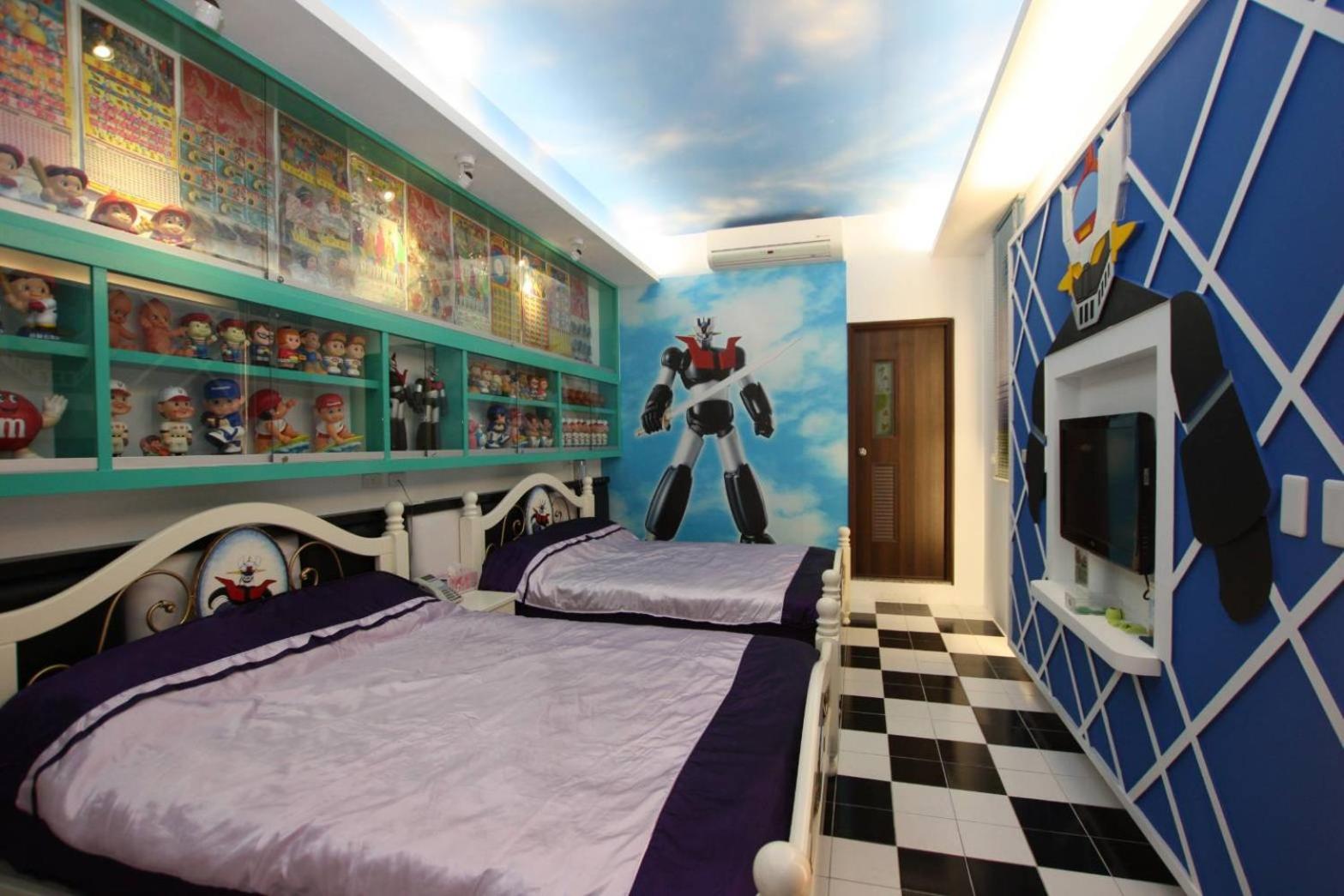 Quadruple Room with Private Bathroom photo 1