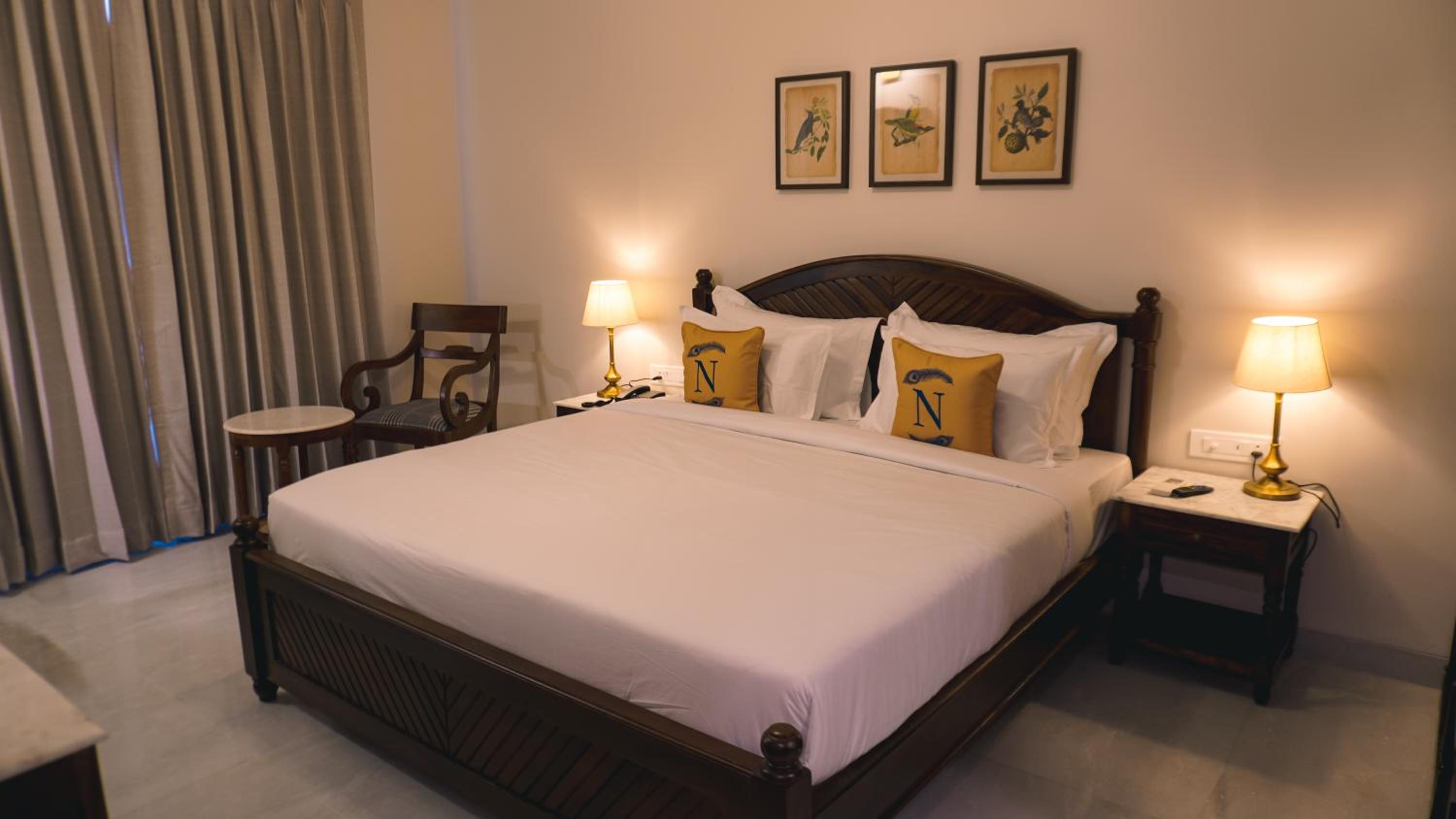 Deluxe Room - Photo 1