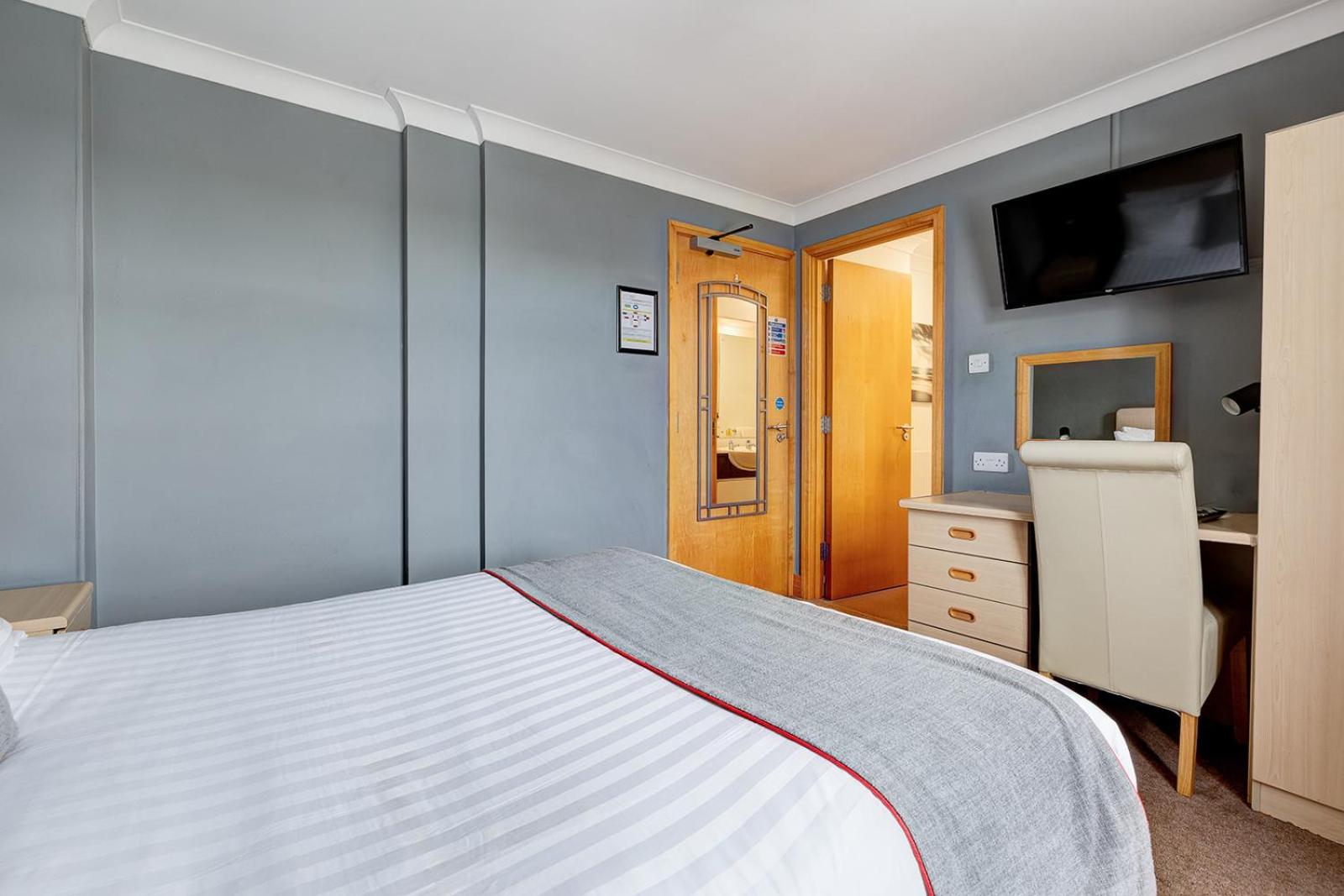Economy Double Room