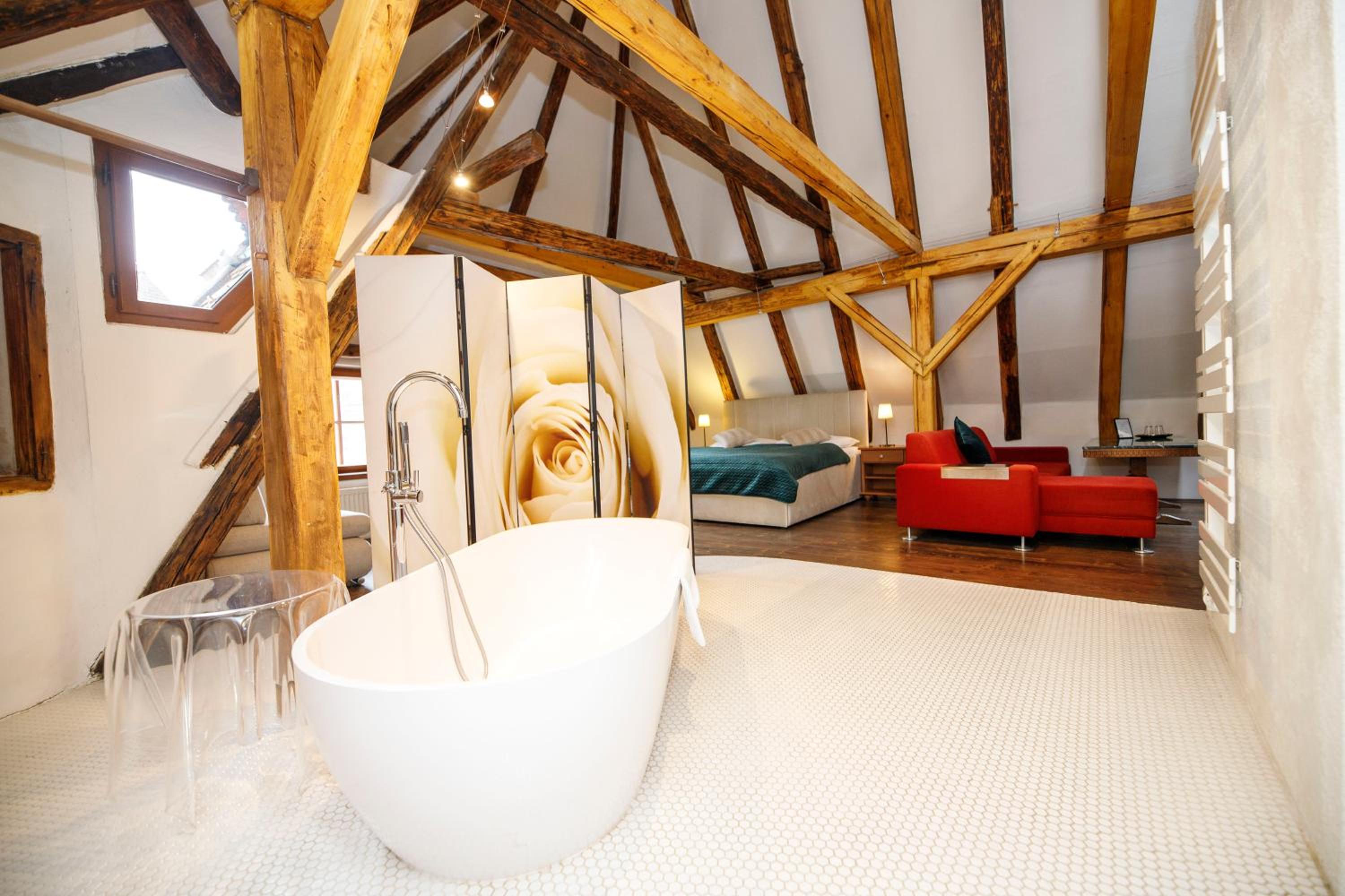 Suite photo 1