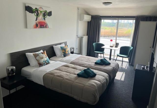 Double Room - Photo 7