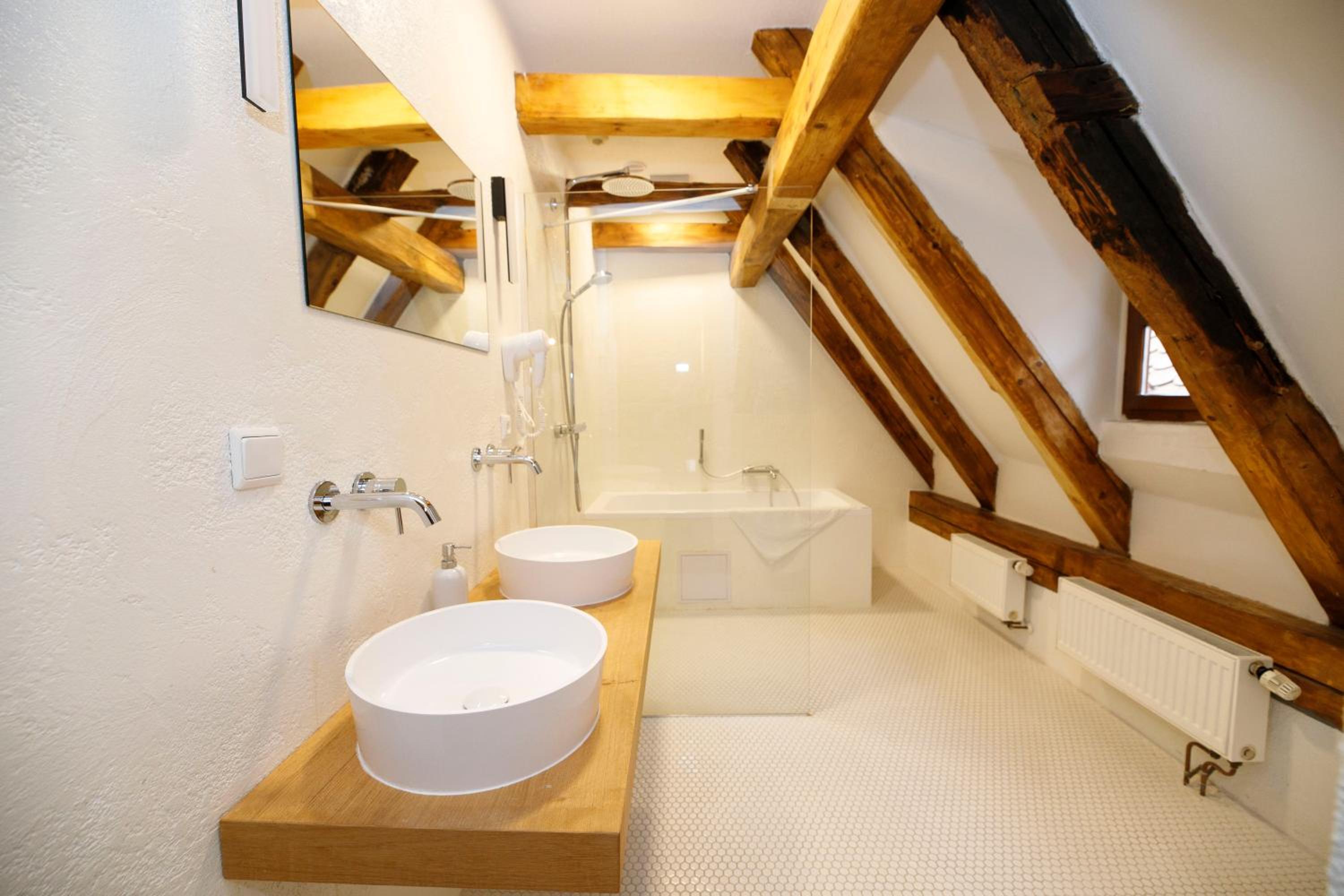 Attic Suite photo 3