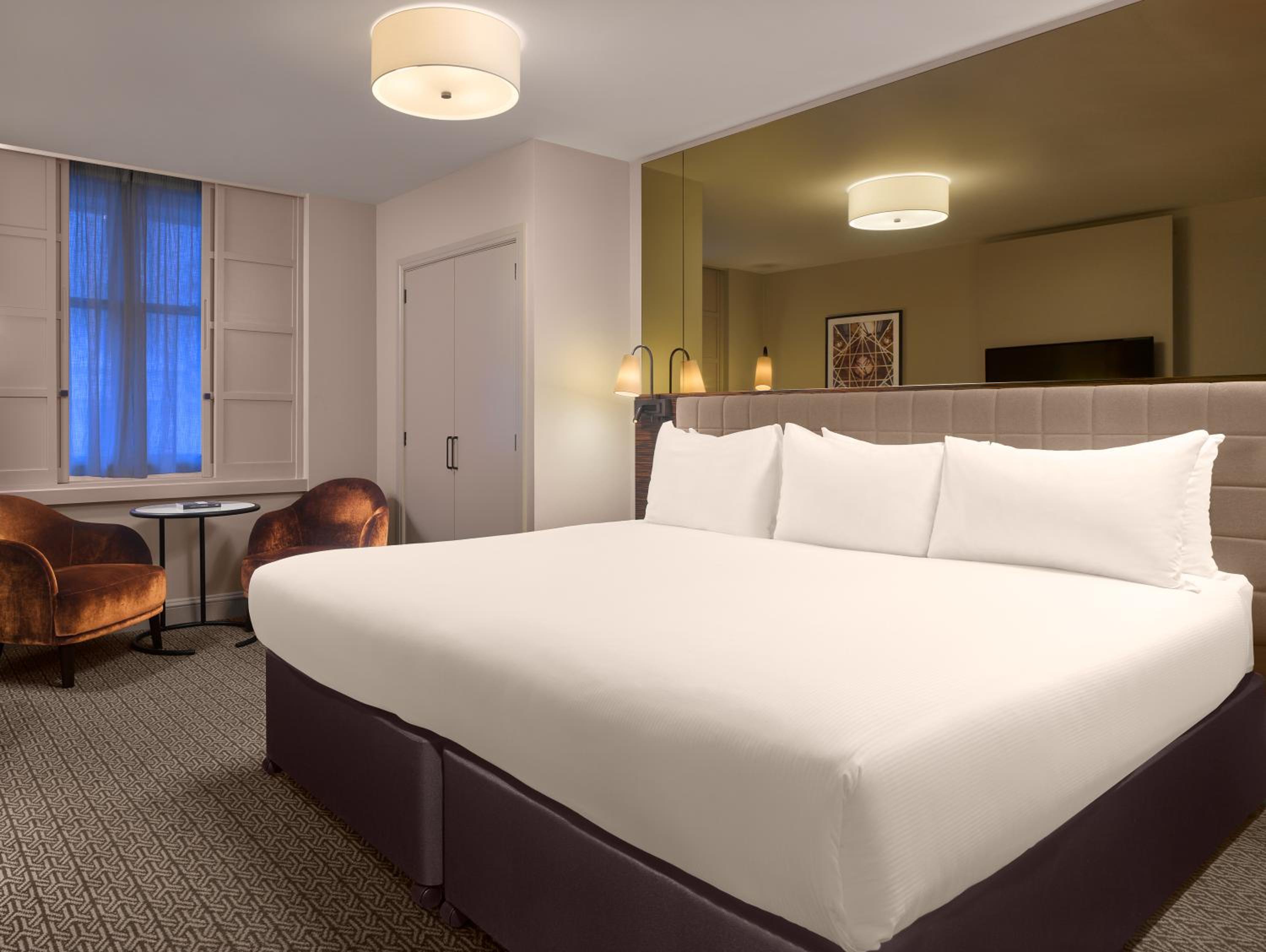 Deluxe King Room