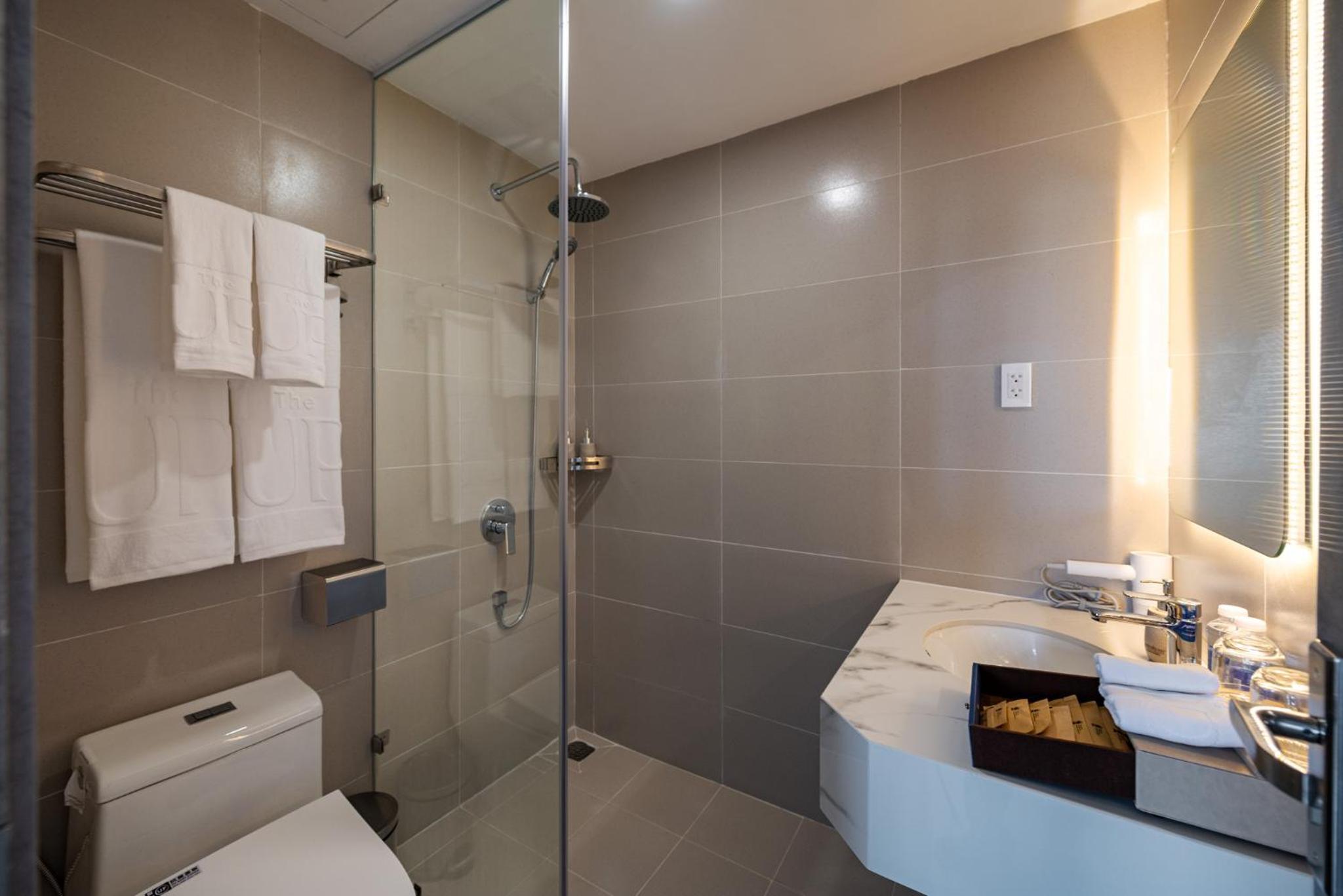 Superior Double Room with Balcony - Photo 5