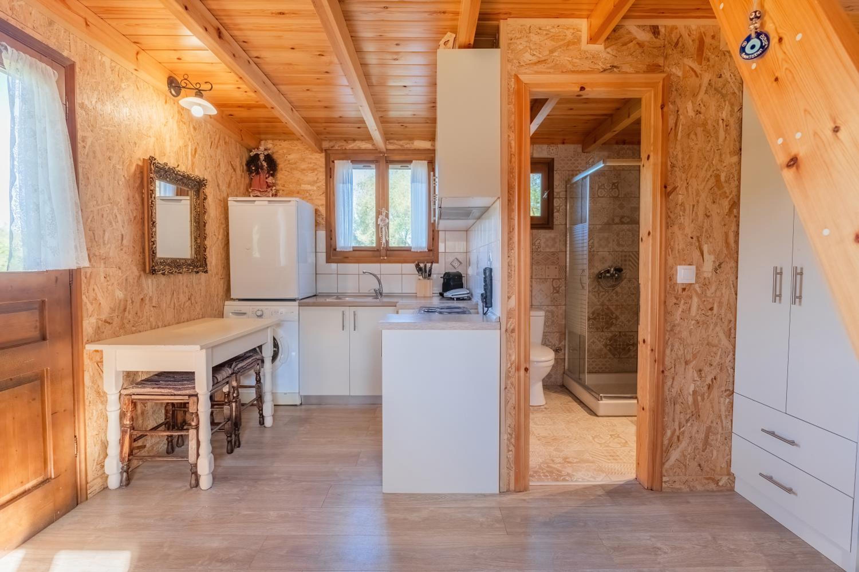 One-Bedroom House photo 3