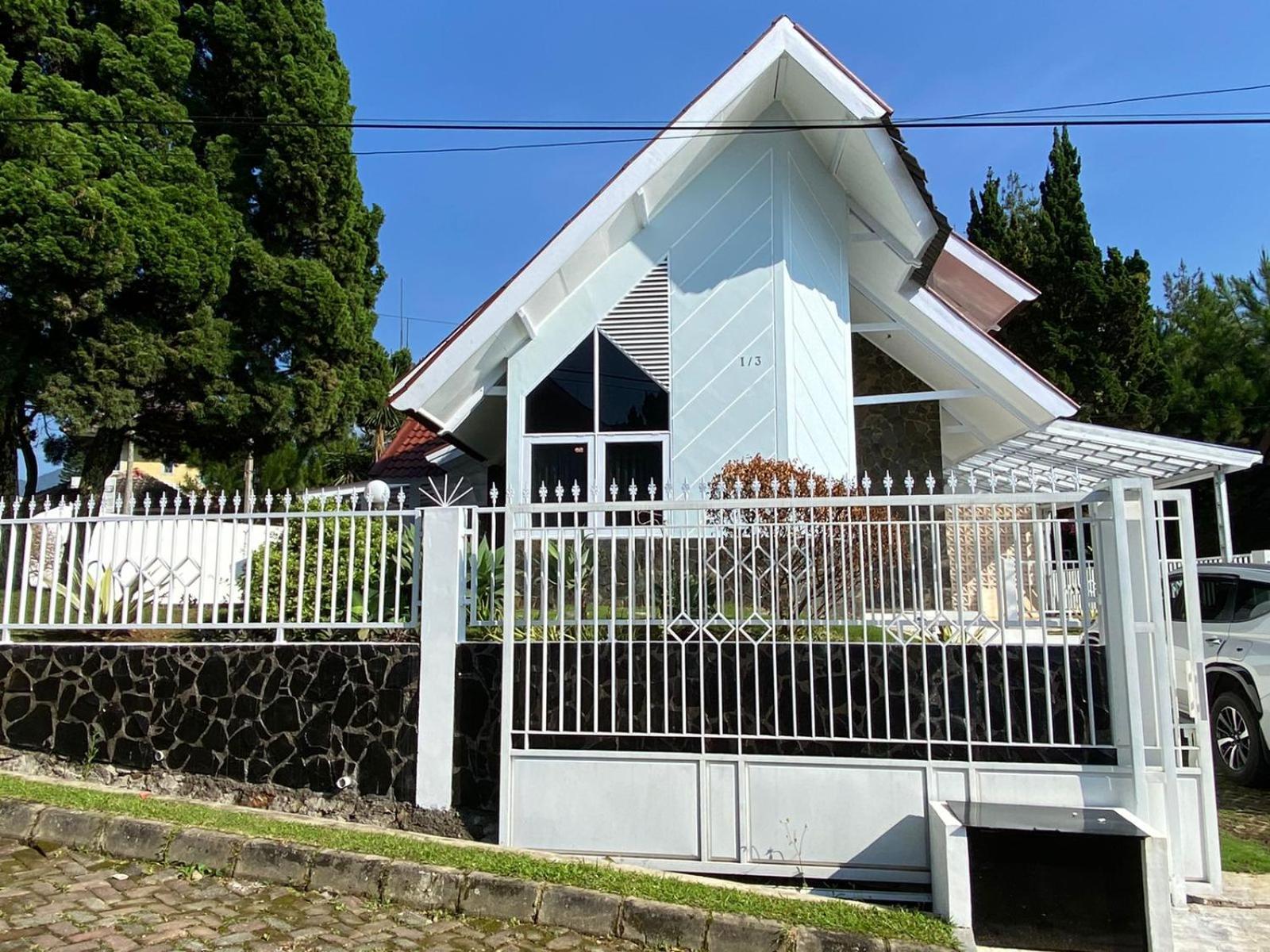 Villa with Private Pool photo 2
