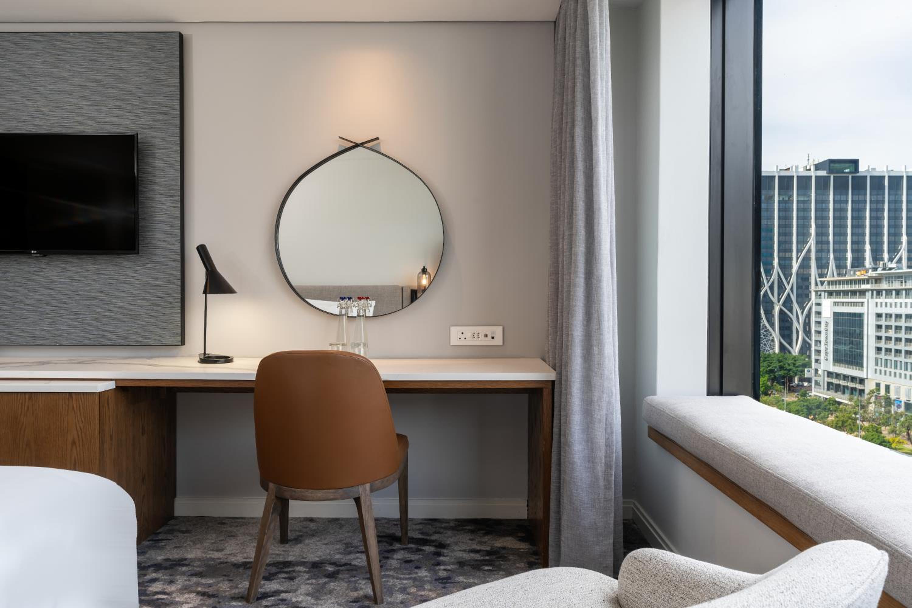 Premium Room with Mountain View - Photo 2