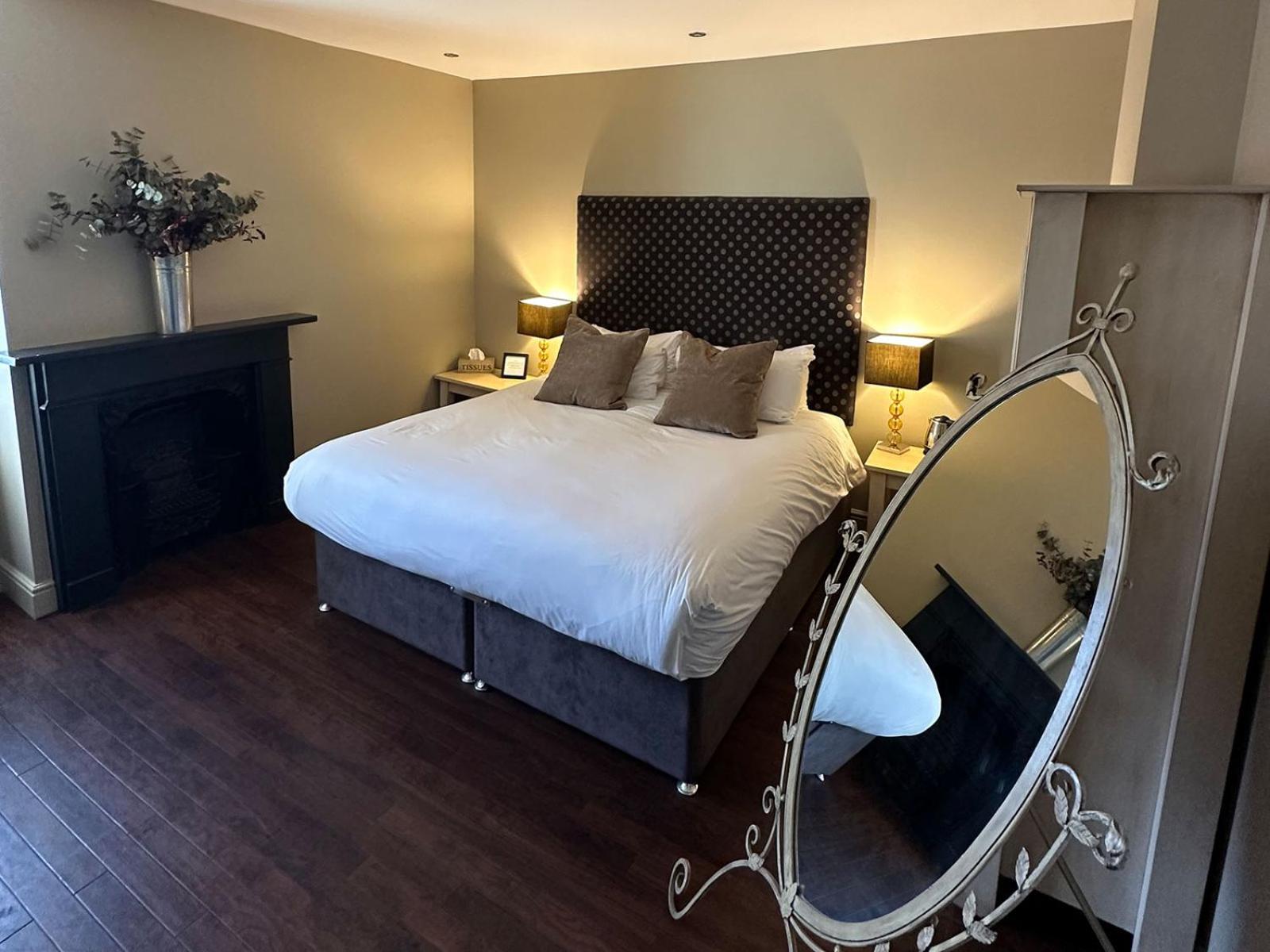 Large Double Room
