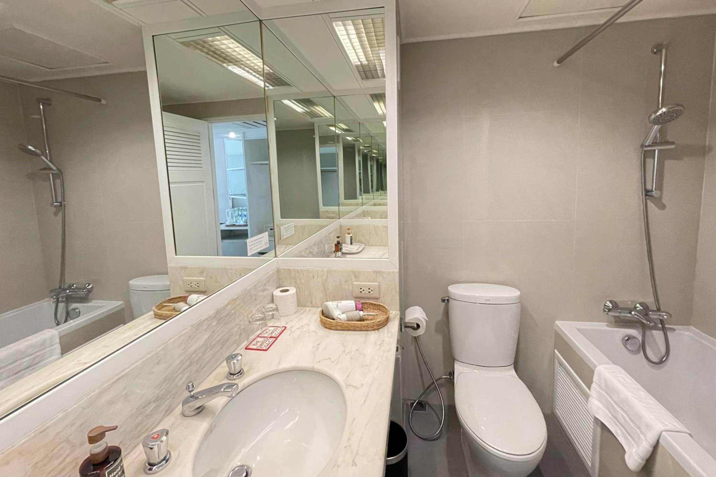 Large Double Room photo 2