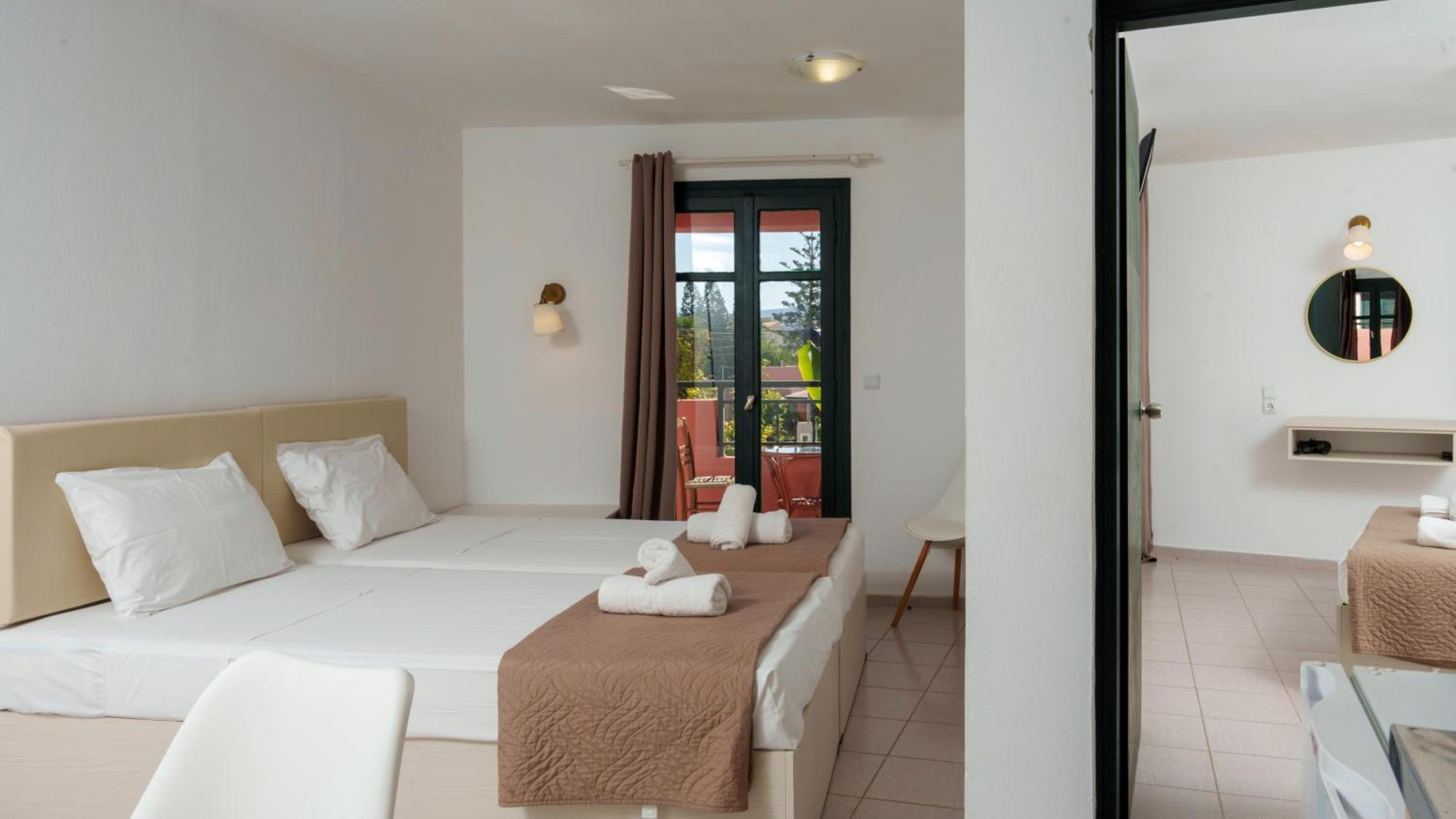 One-Bedroom Apartment (4 Adults)