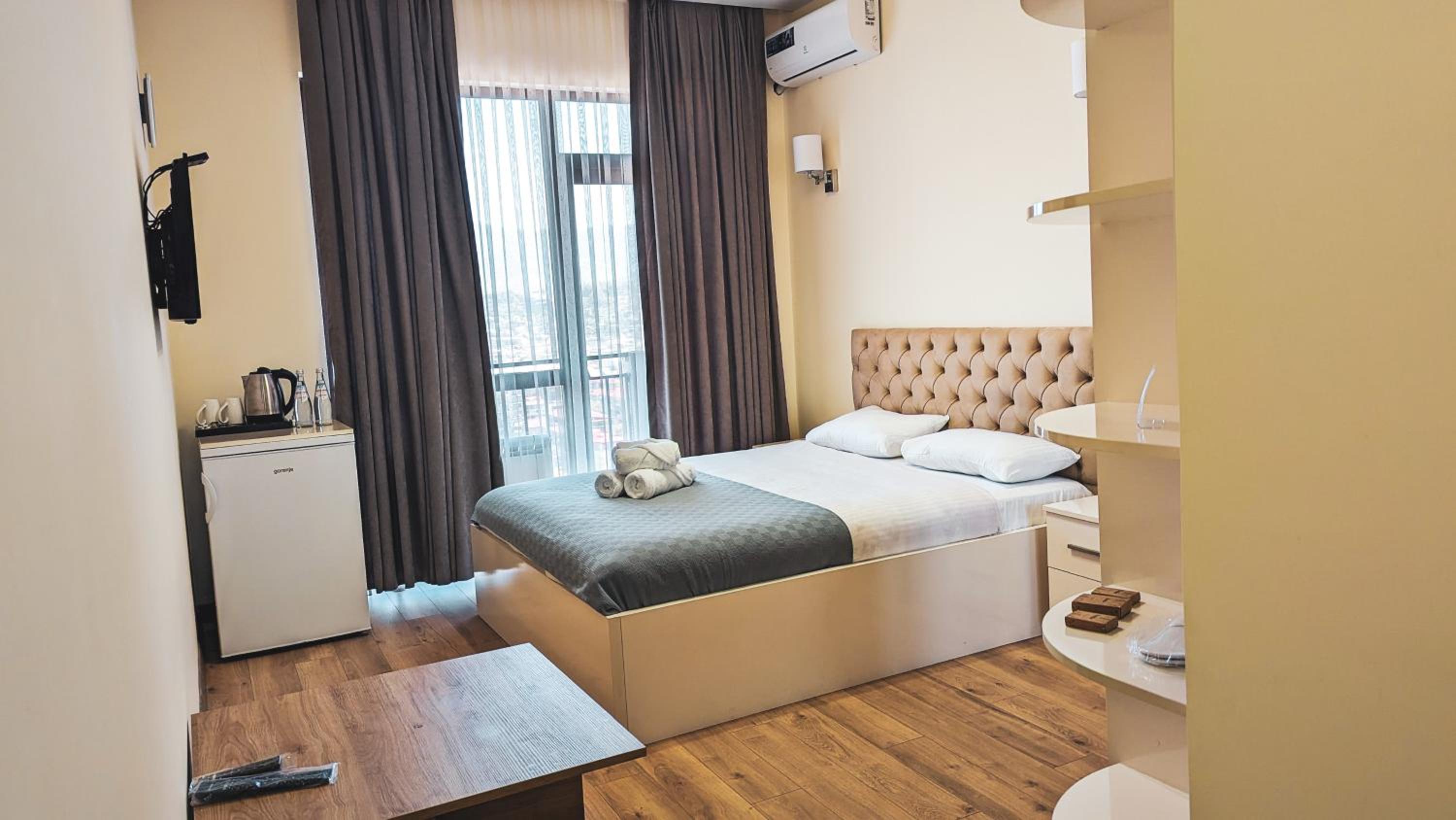 Deluxe Double Room - Photo 1