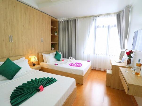 Deluxe Family Room