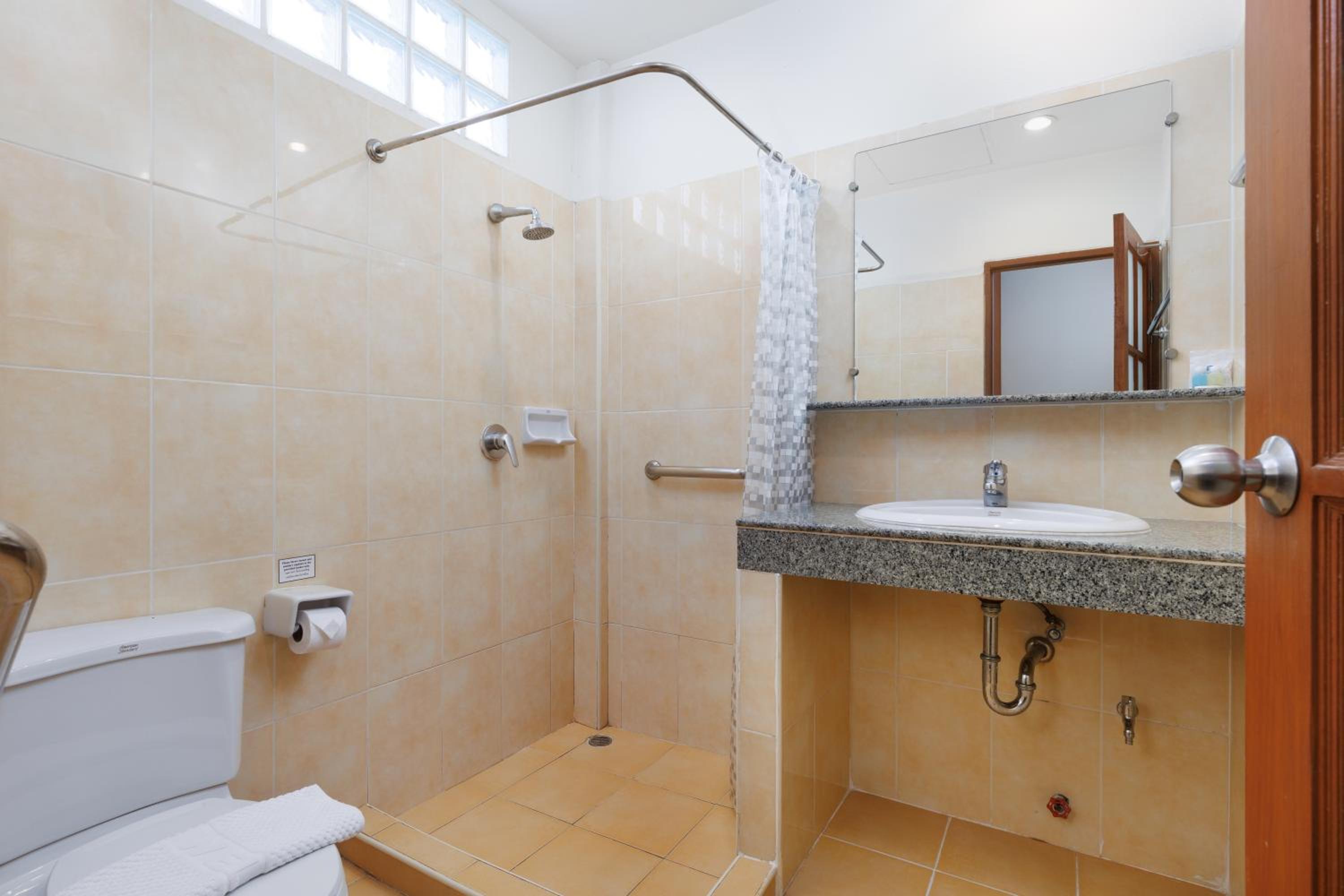 Standard Twin Room — the supplier's photographs — photo 6