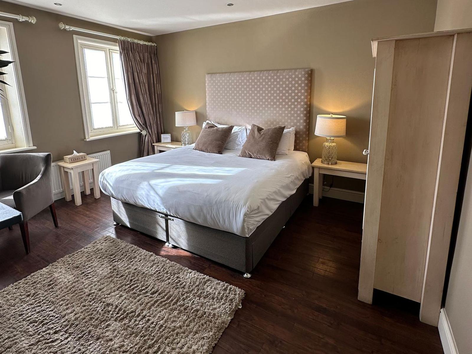 Deluxe King Room