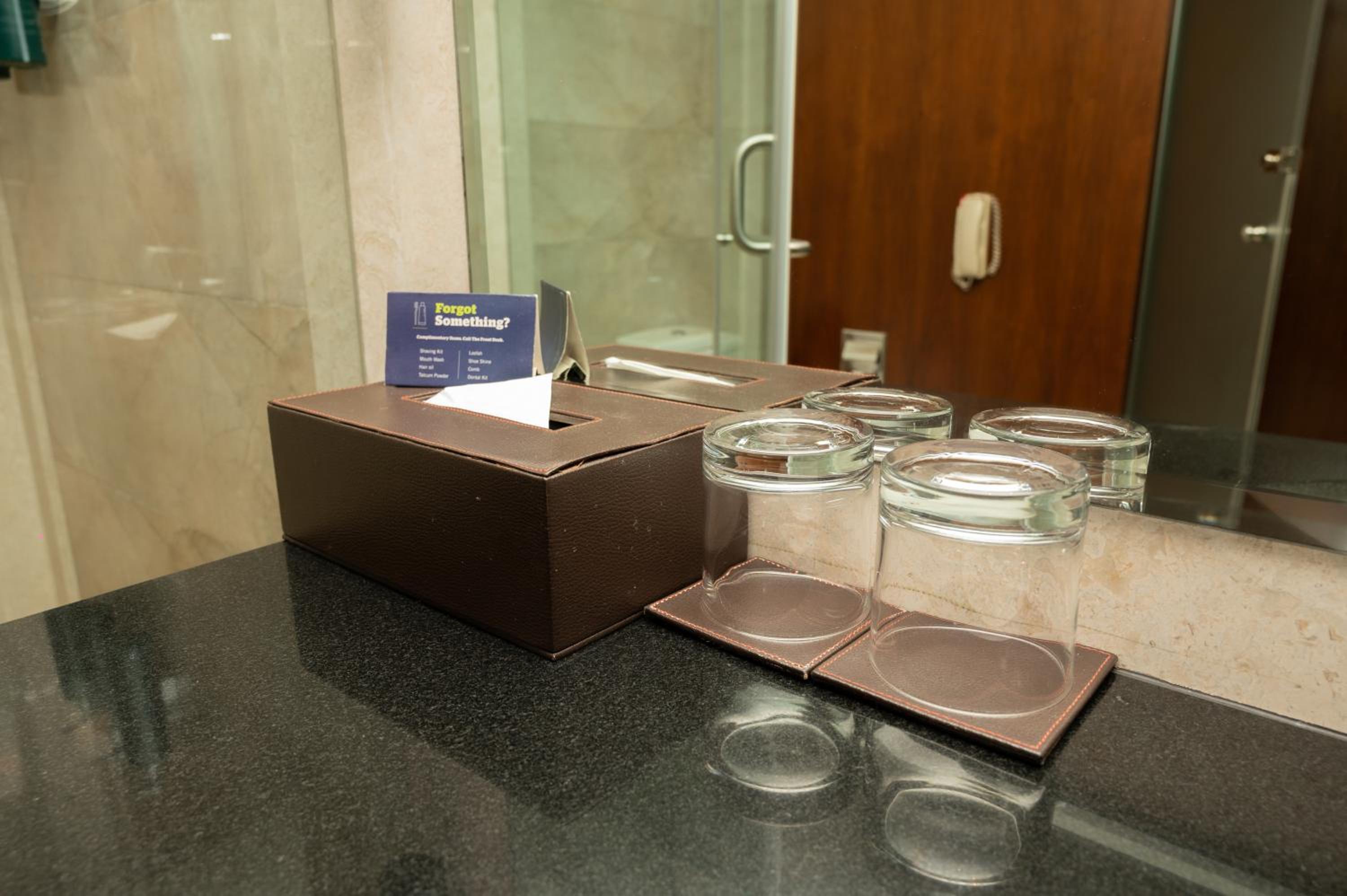 Executive King Room - Lounge Access - Photo 12