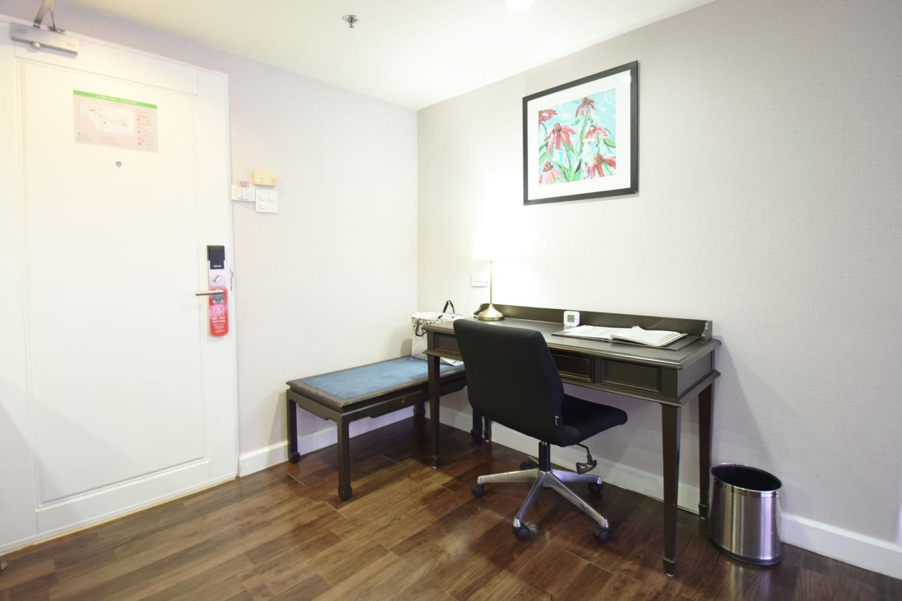 One Bedroom Suite photo 3