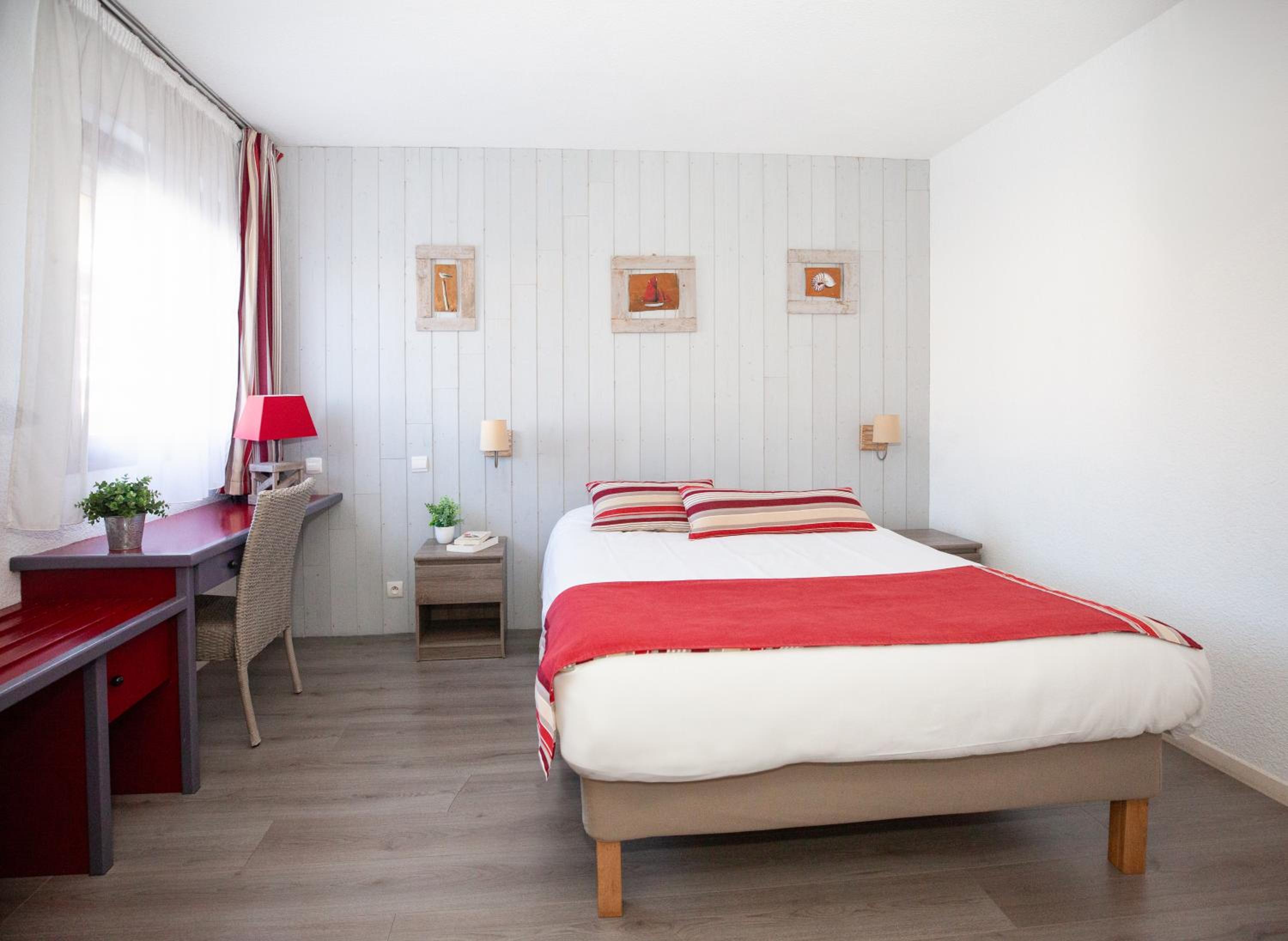 Twin Room - Disability Access photo 1