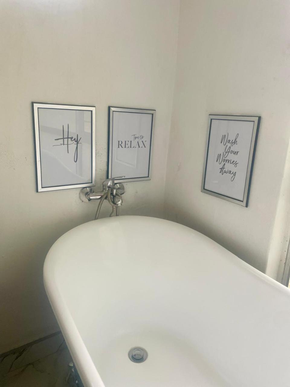 Deluxe Junior Suite - Photo 3