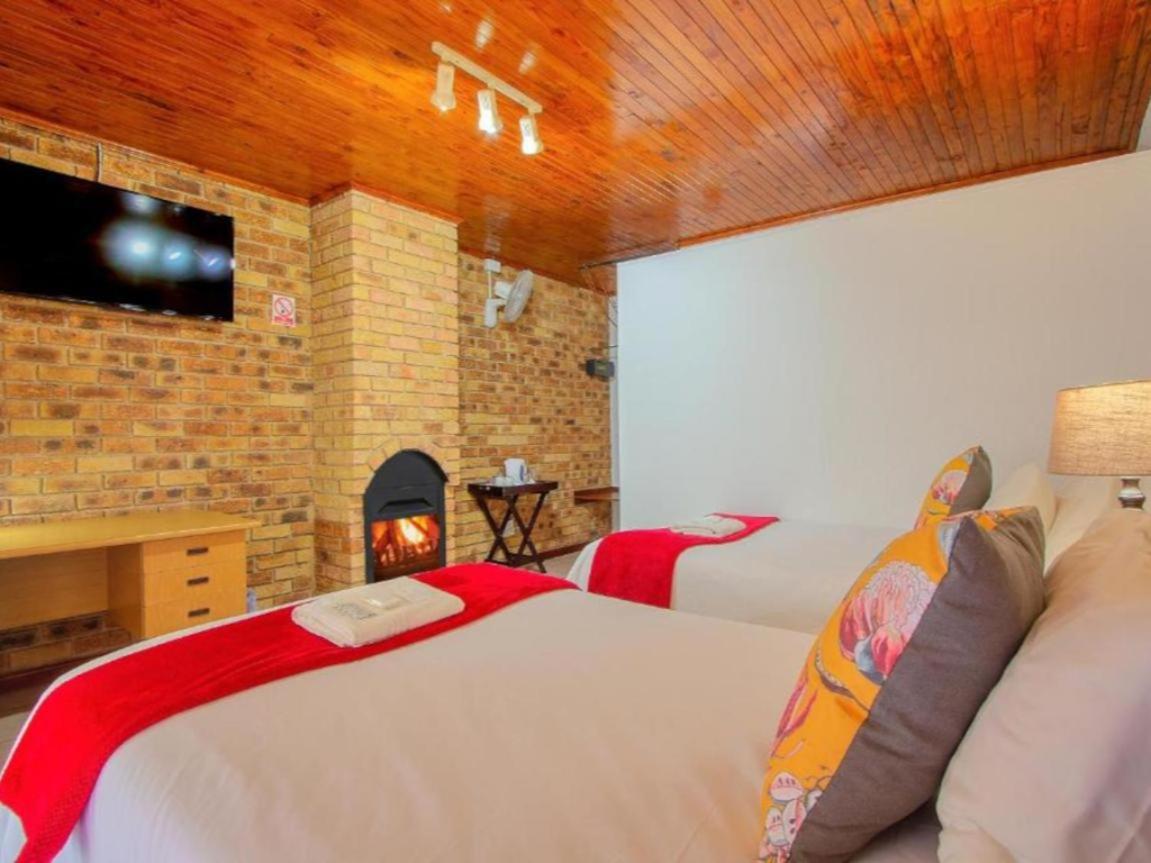 Standard Twin Room - Photo 4