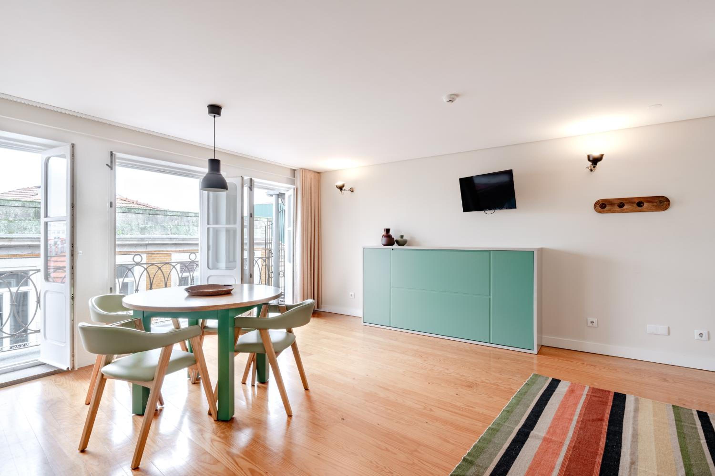 Penthouse Apartment - Photo 11