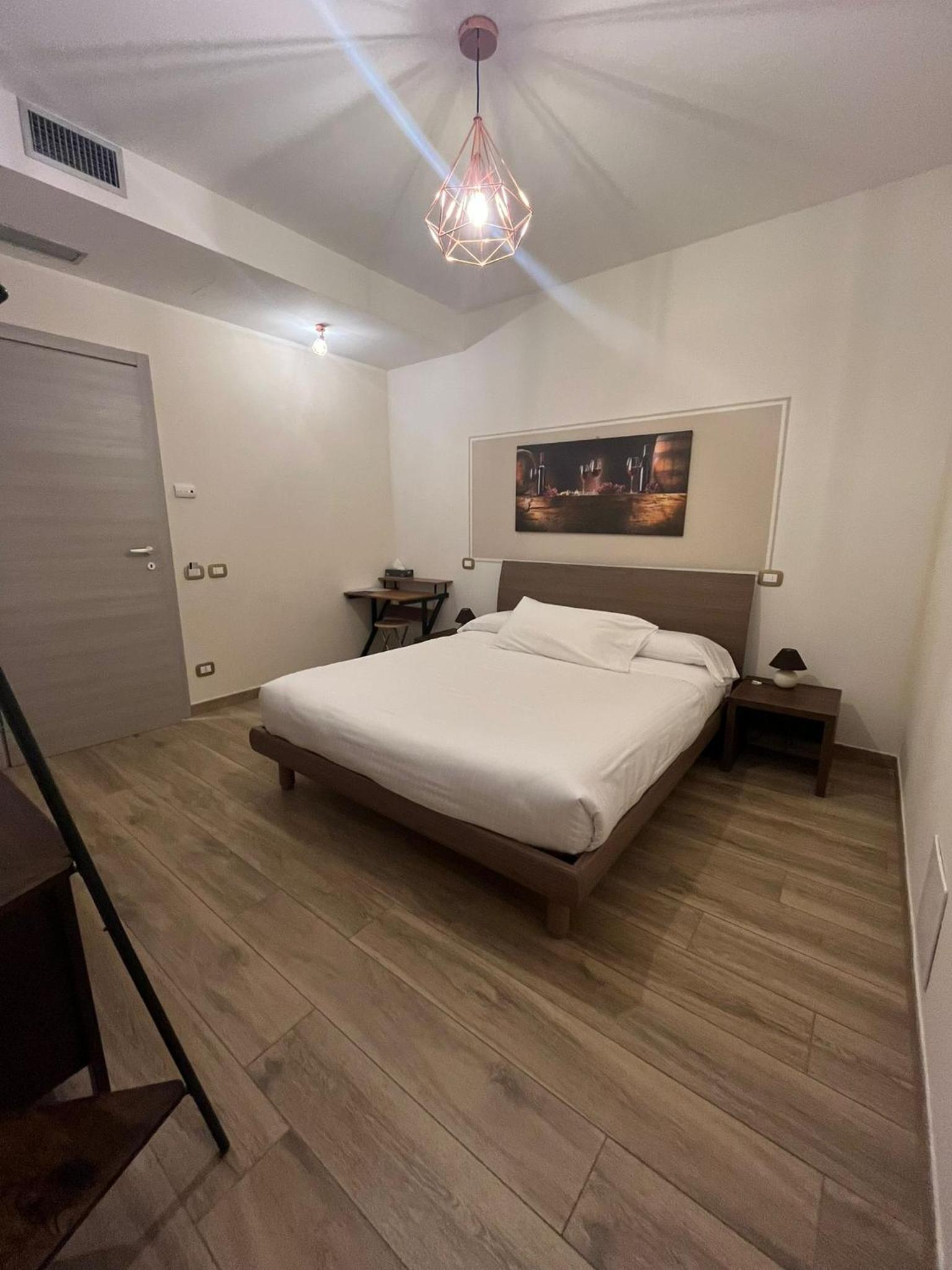 Deluxe Double Room - Photo 1