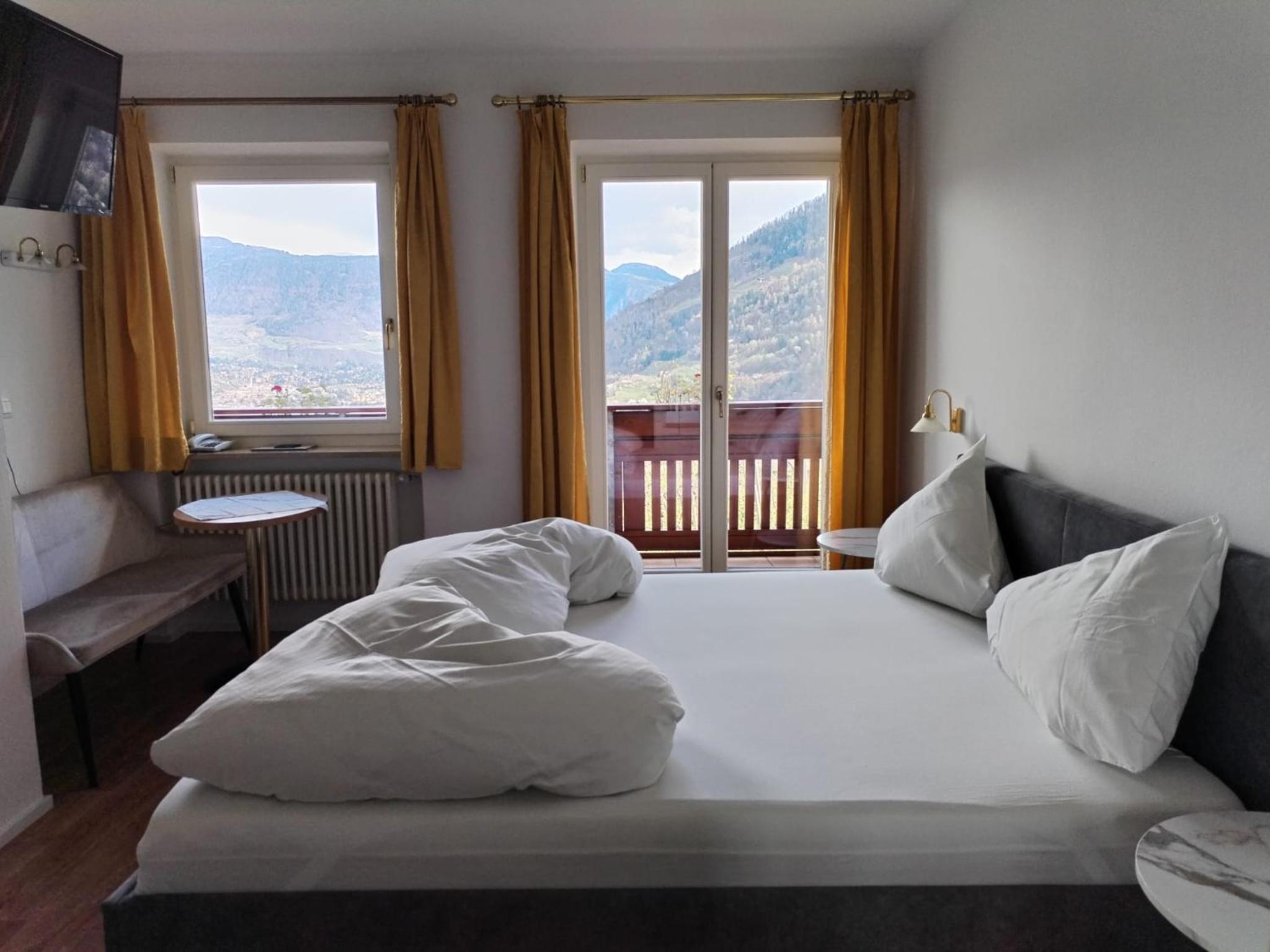 Small Double Room photo 1