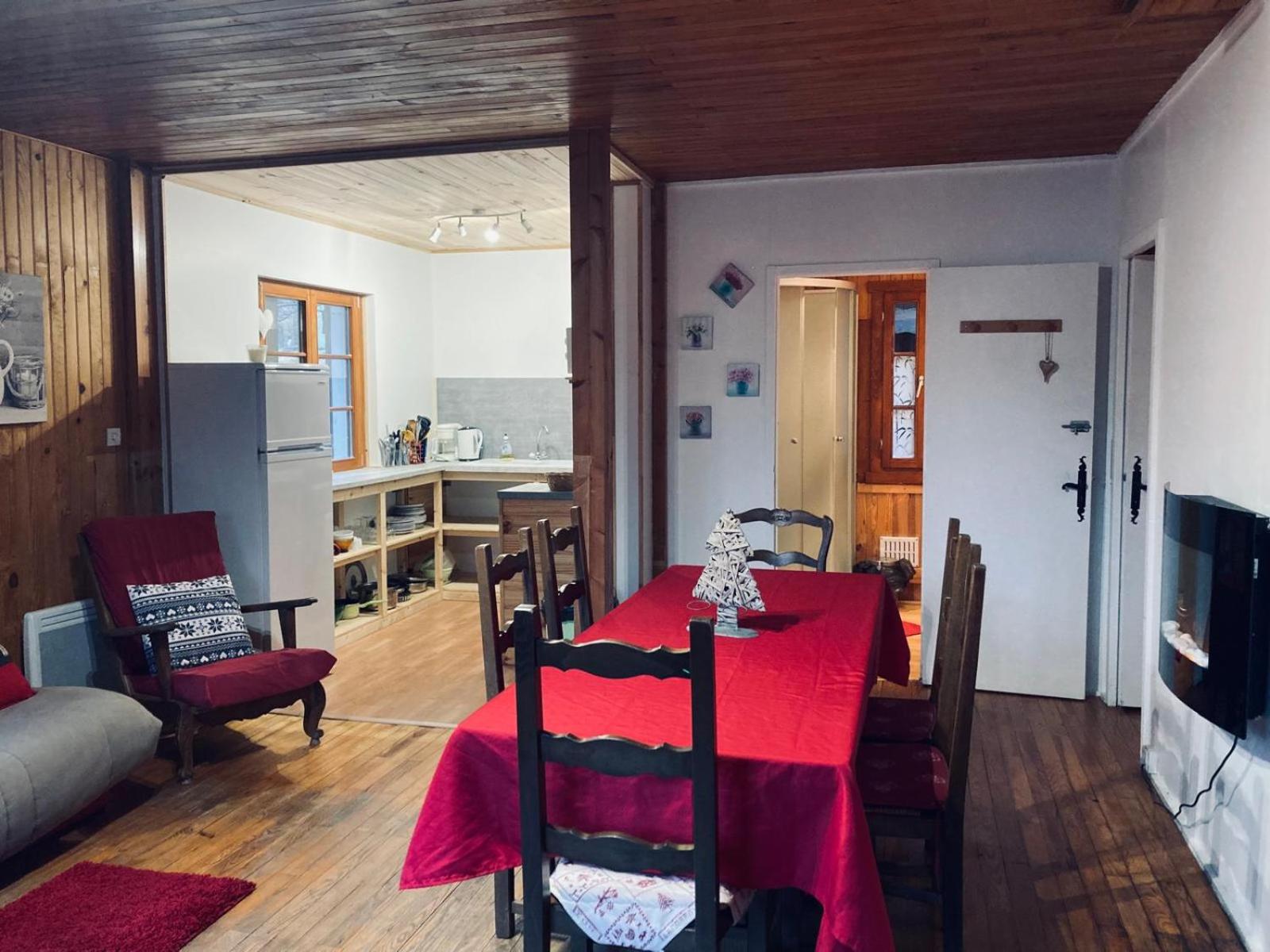 Three-Bedroom Chalet - Photo 18