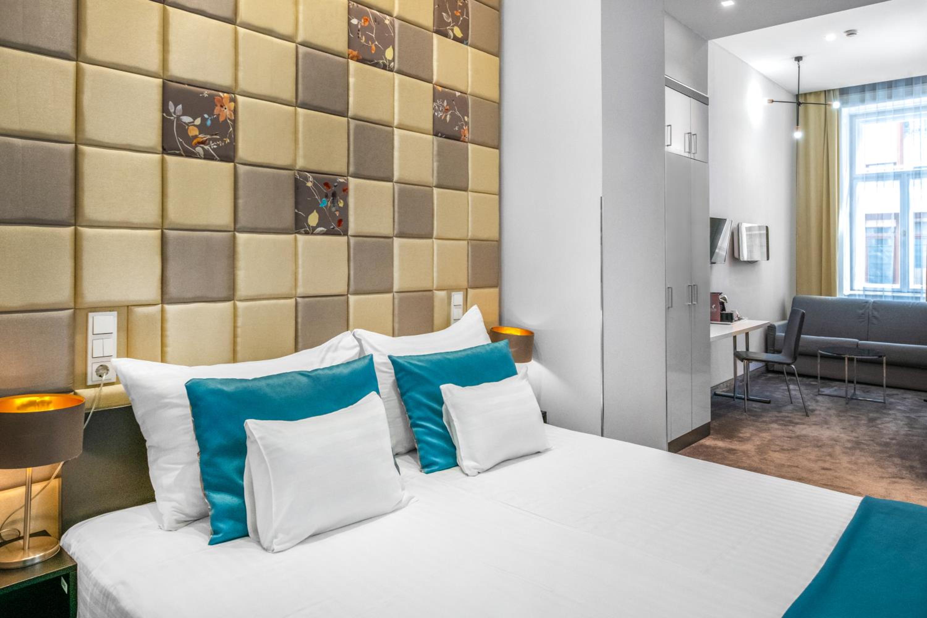 Superior Plus Room With Sofa