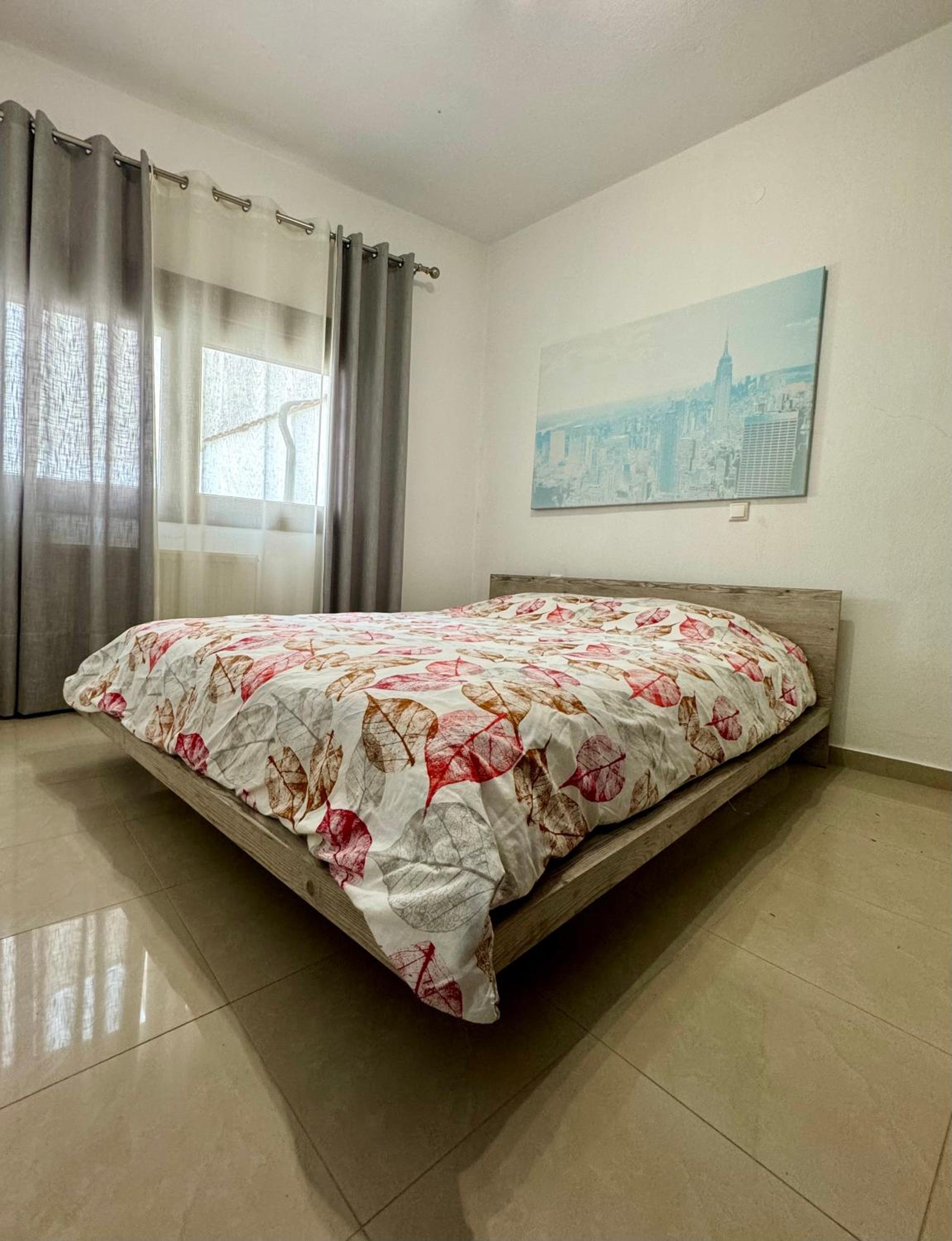 One-Bedroom House photo 1