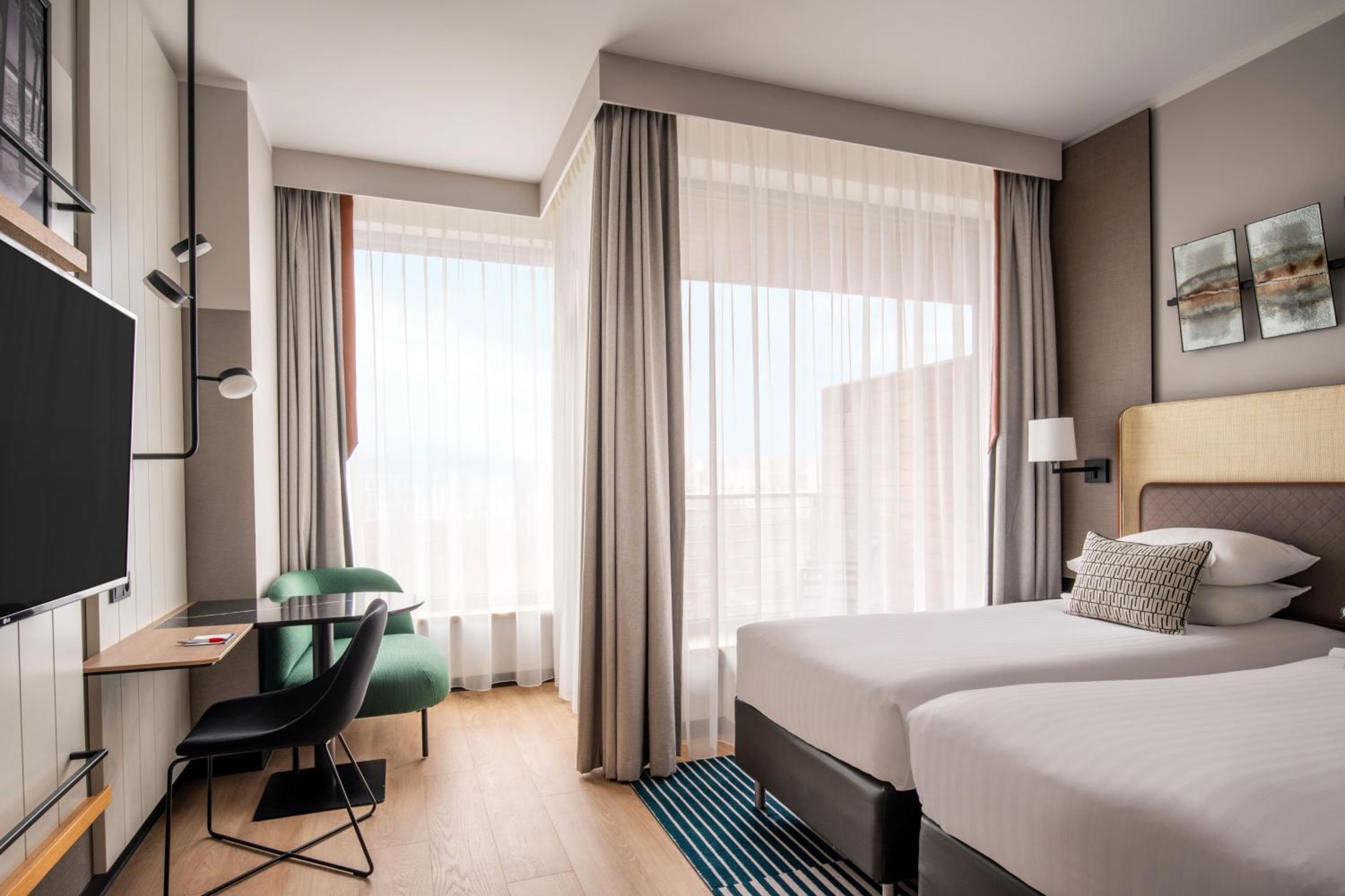 Standard Twin Room with Balcony