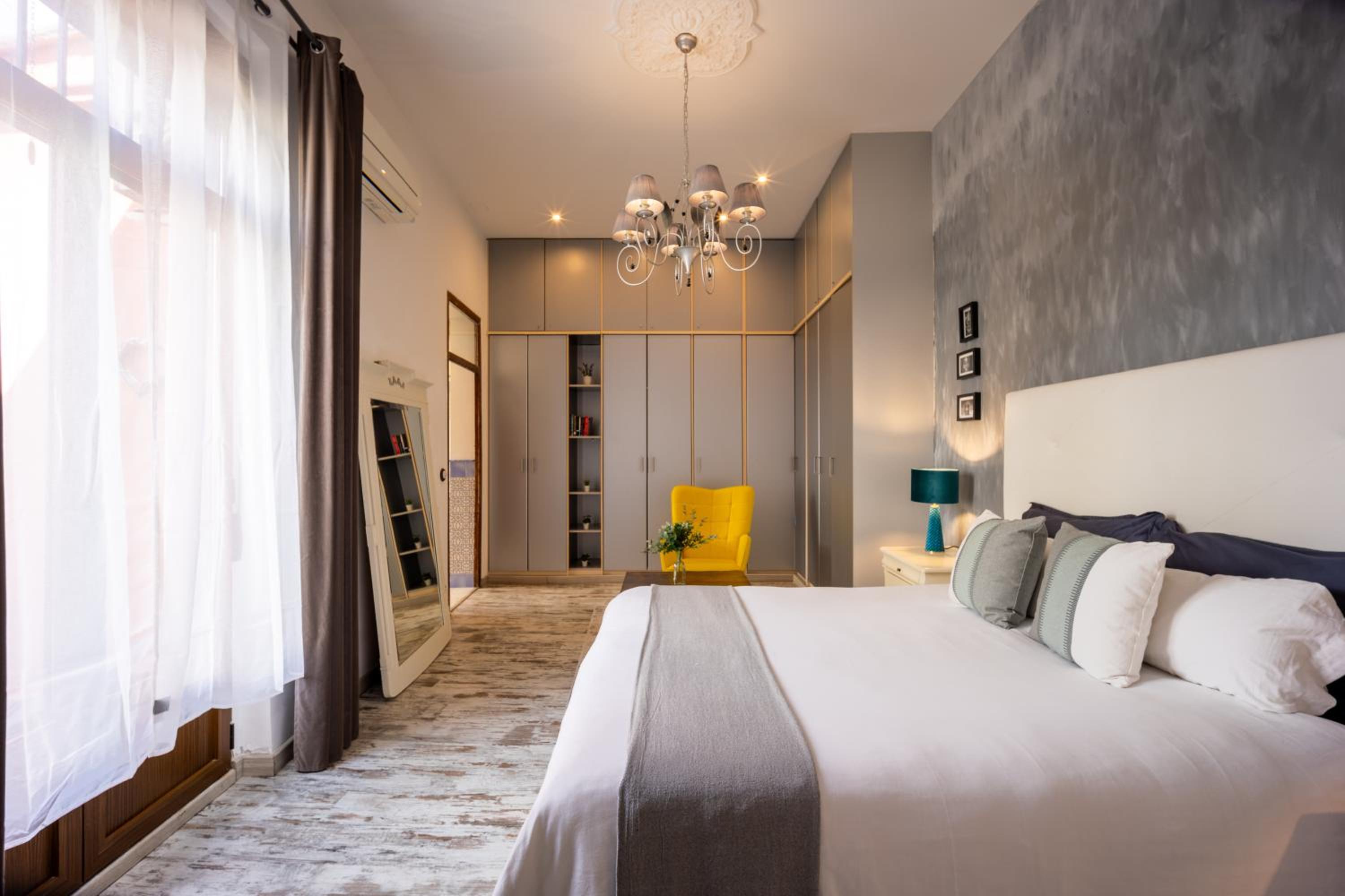Habitación King con Balcón
