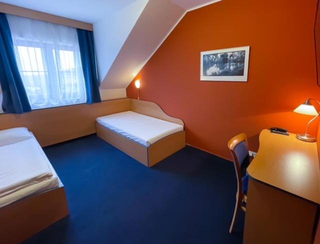 Standard Single Room photo 2