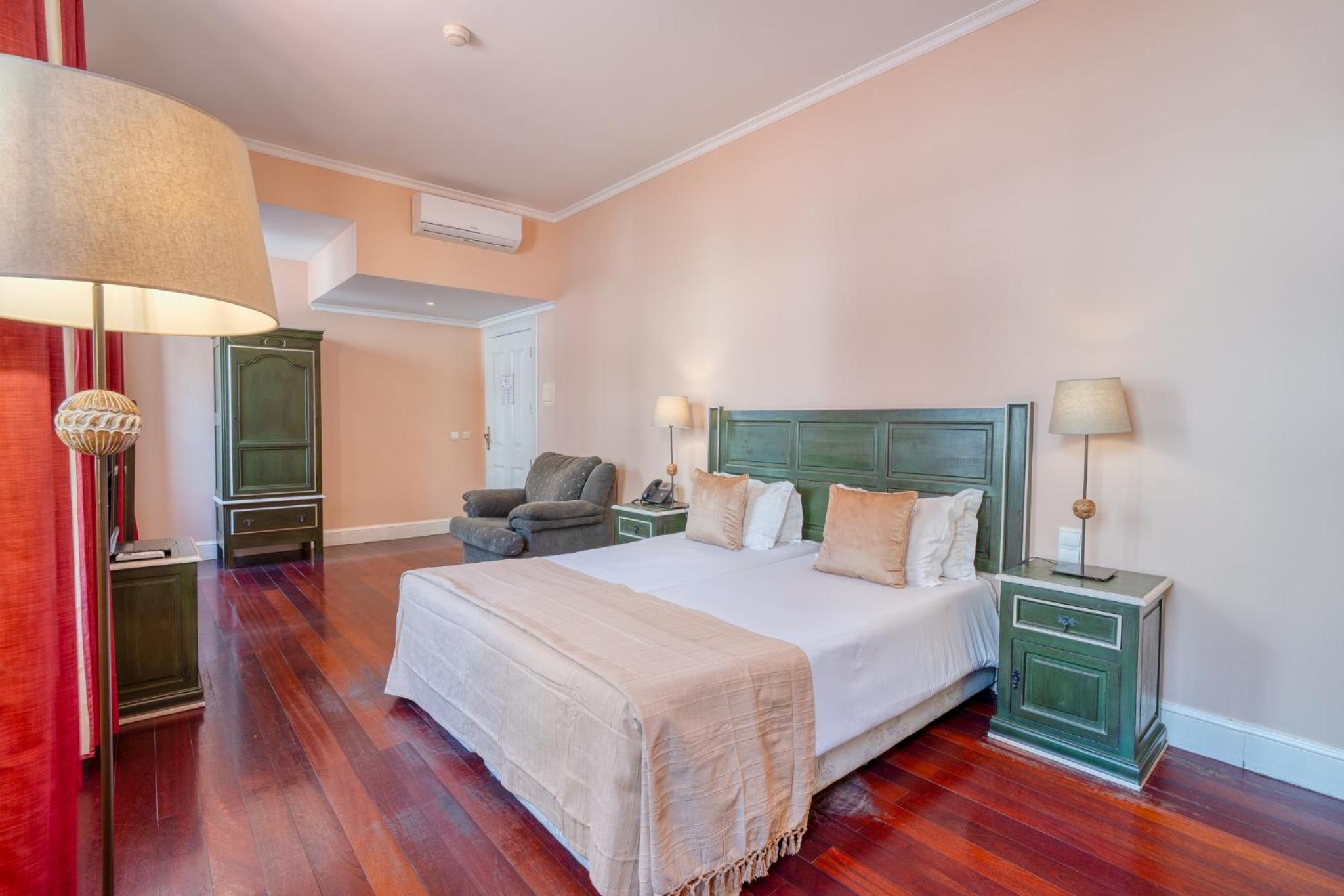 Double Room with Private Bathroom photo 3