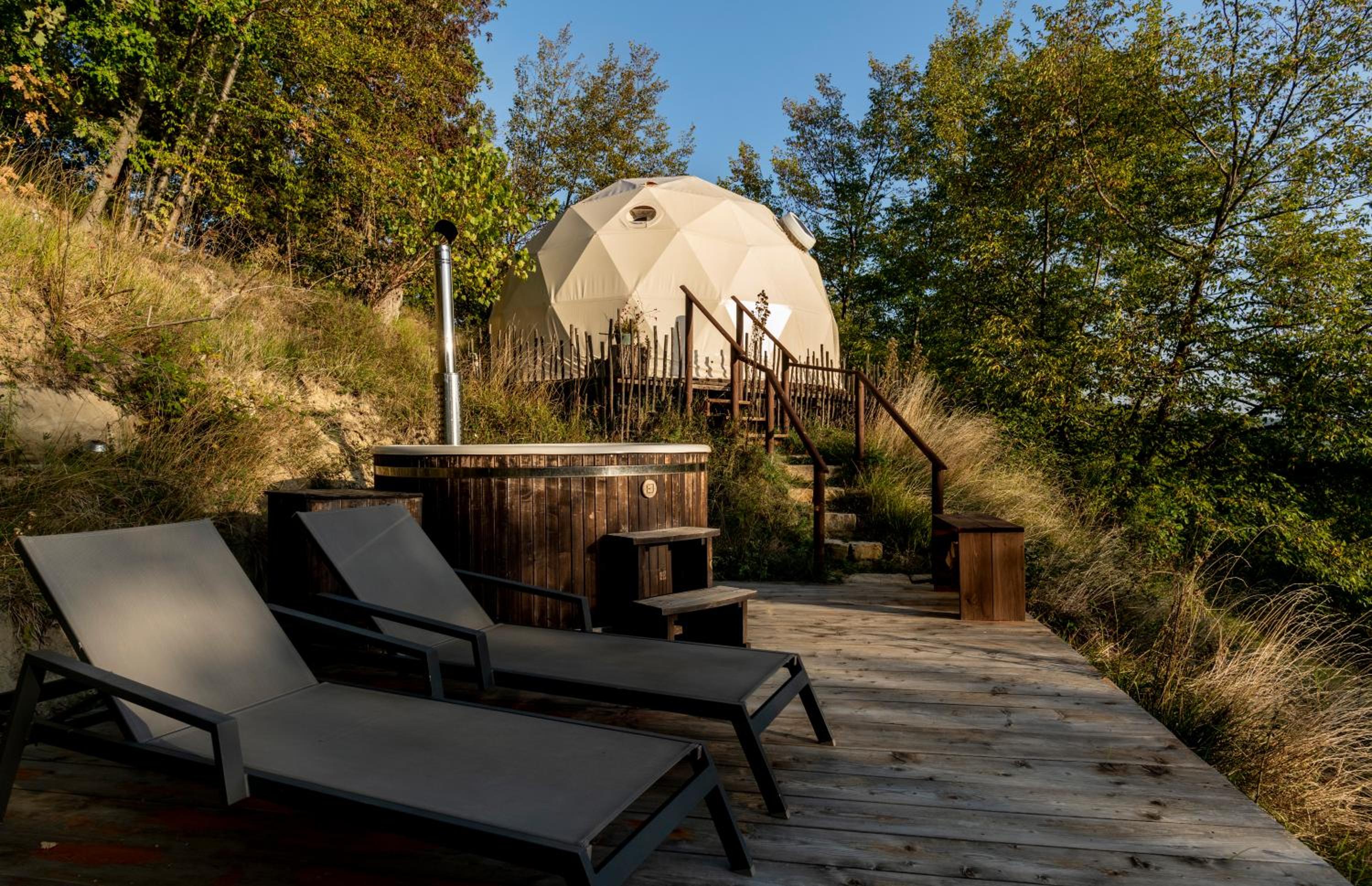 Tent - Photo 3