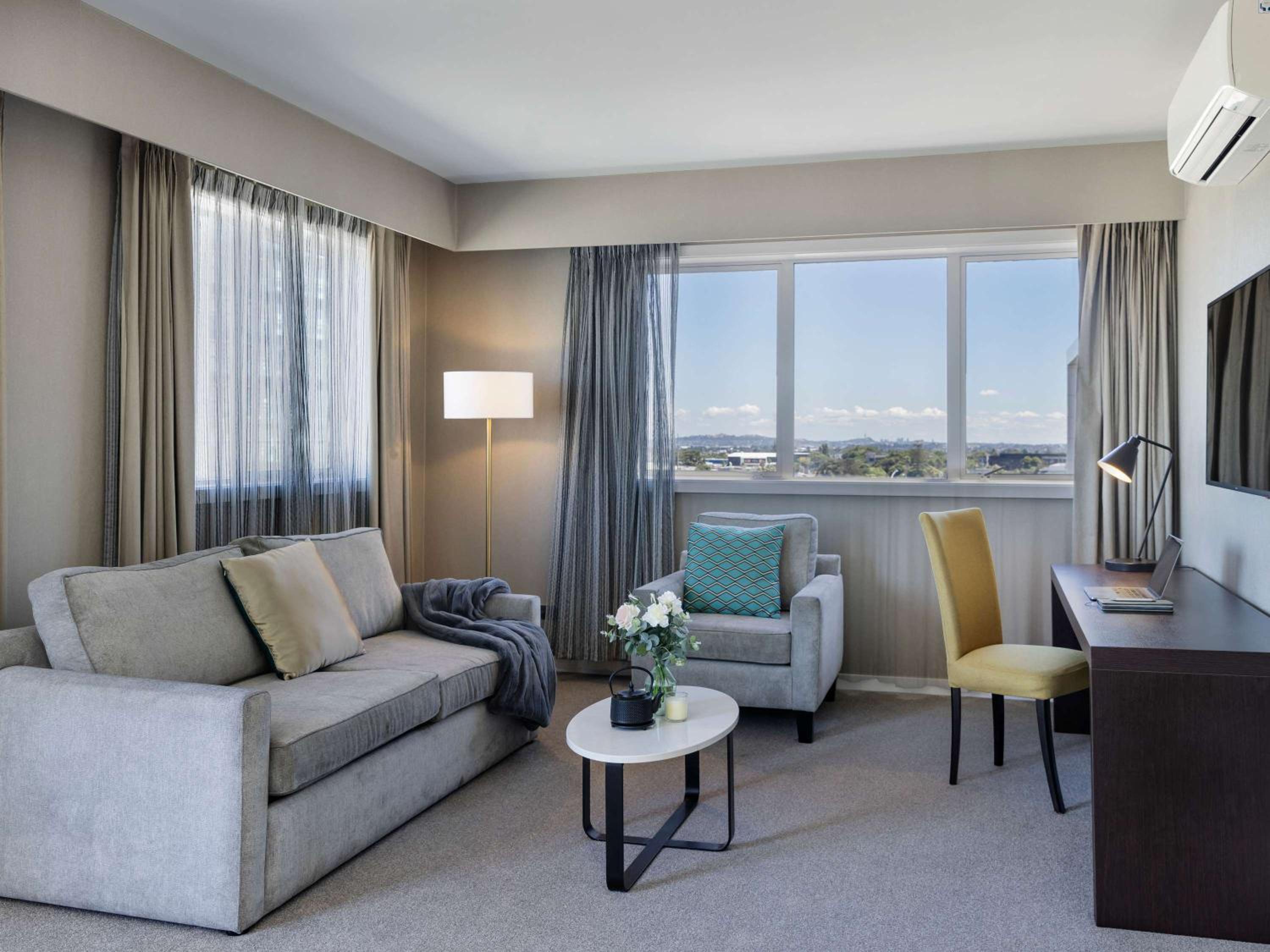 Deluxe Apartment with One King Bed