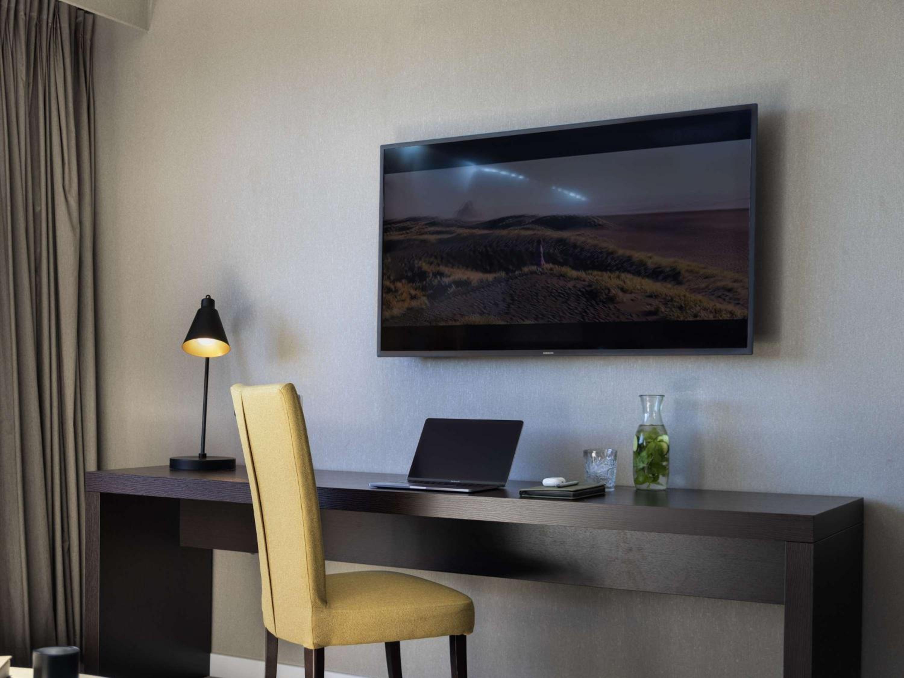 Superior King Room