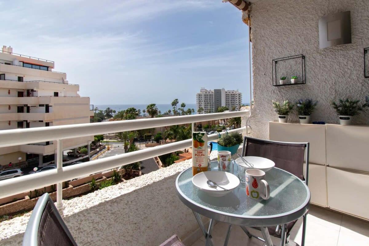 Apartment with Sea View photo 2