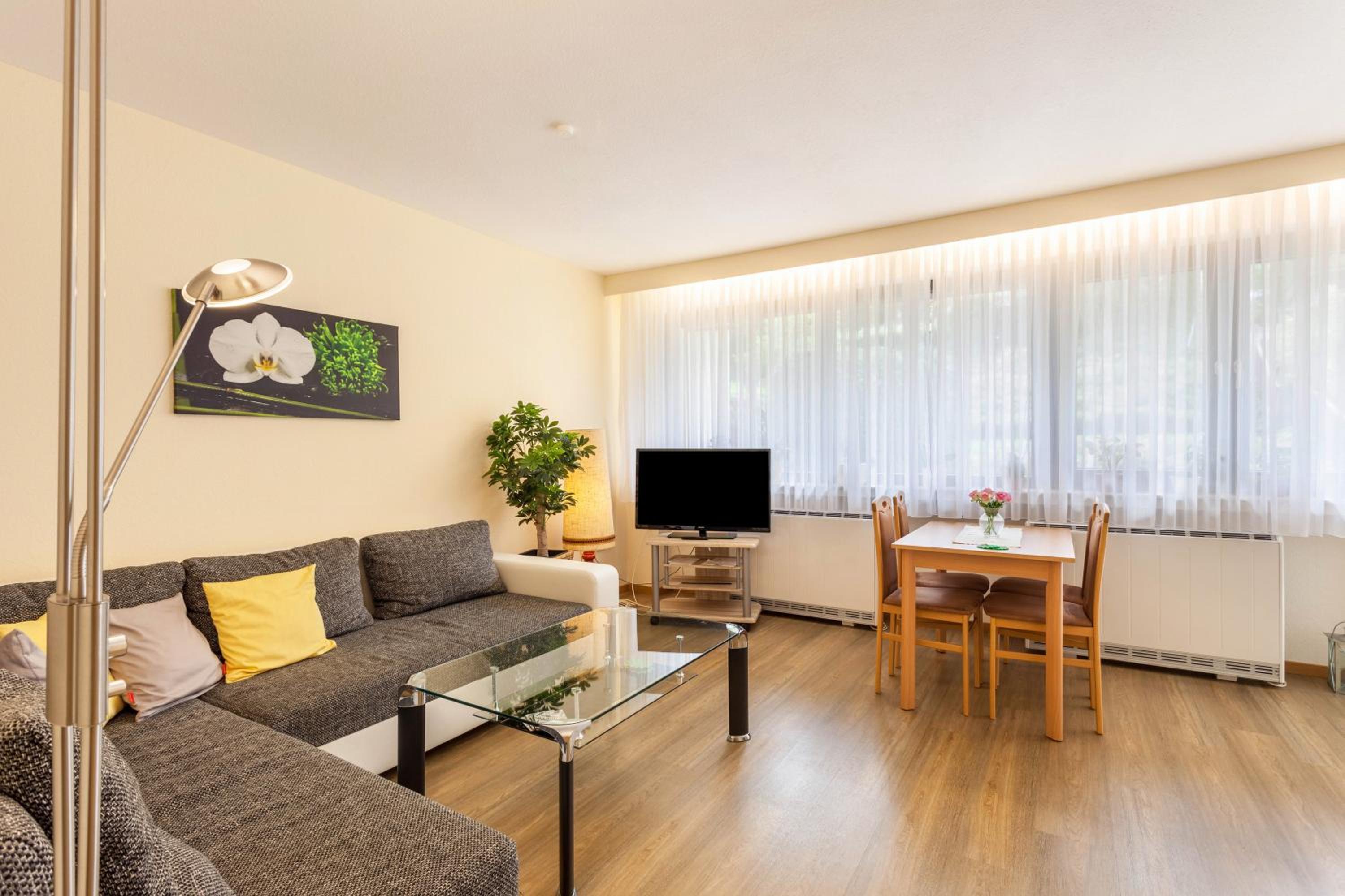 One-Bedroom Apartment with Garden View photo 1